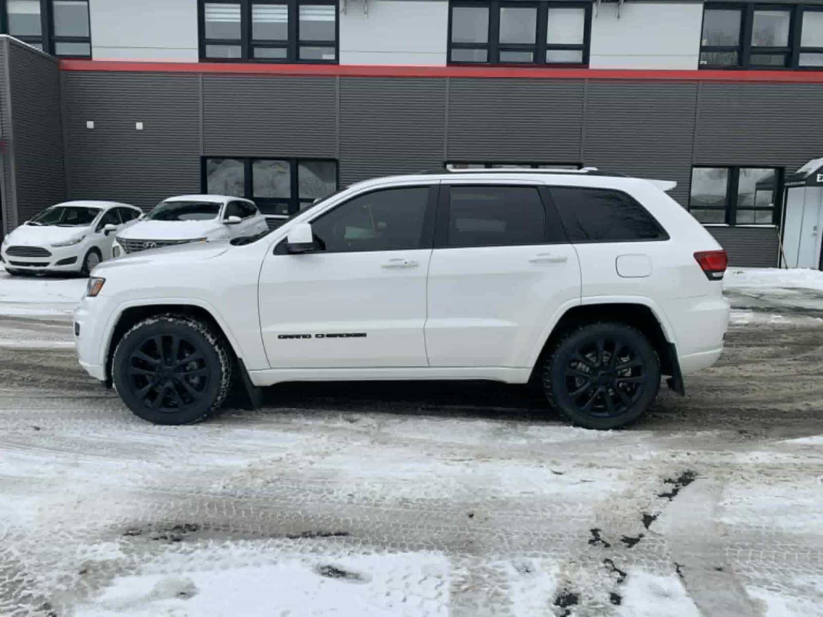 2021 Jeep Grand Cherokee Altitude - Image 8