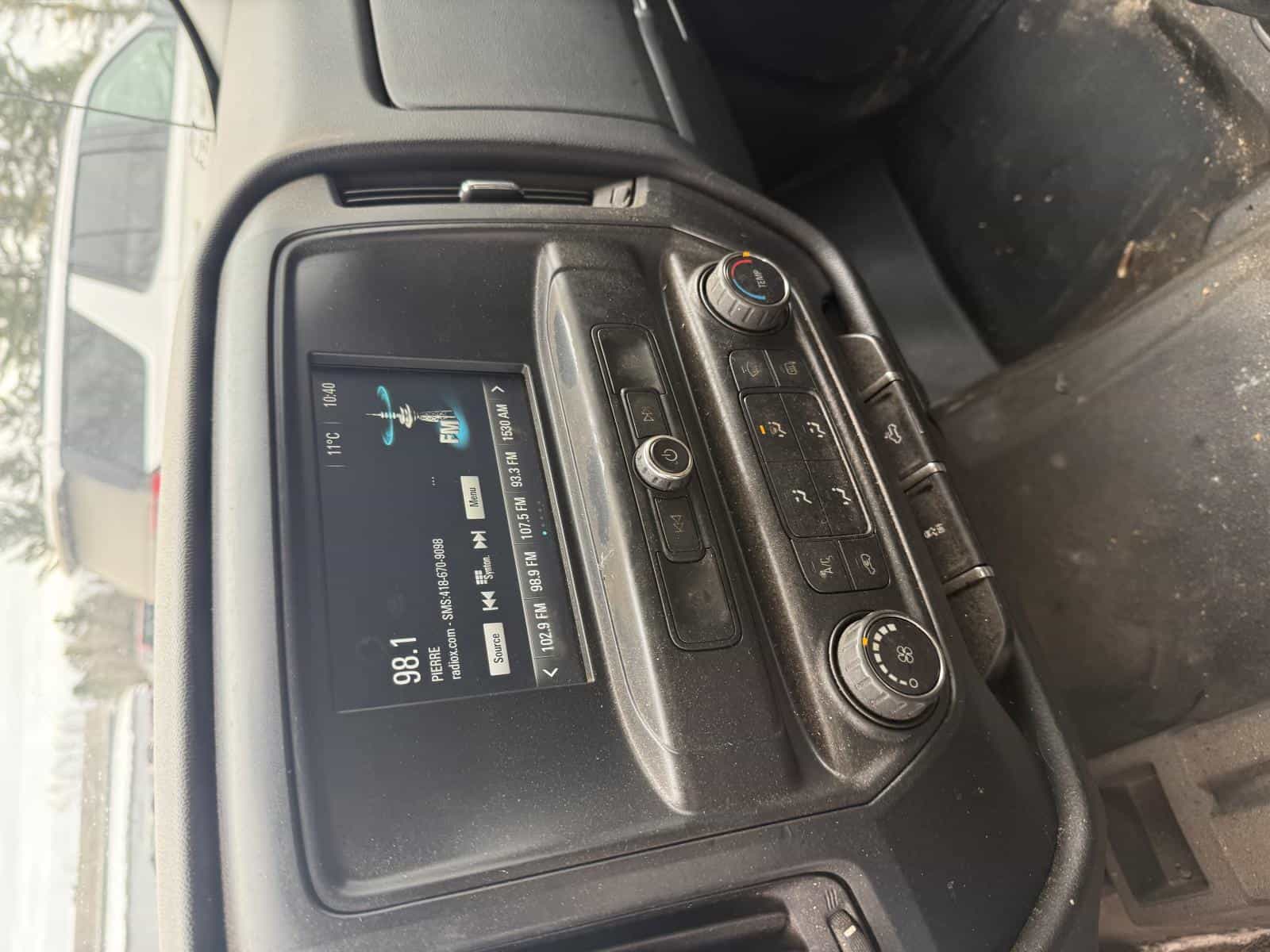 2017 Chevrolet Silverado K1500 Custom Custom - Image 3