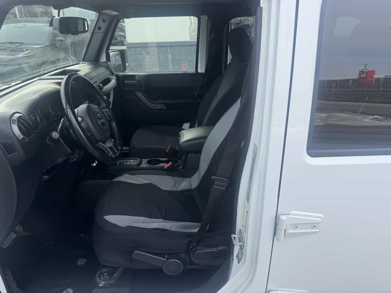 2018 Jeep Wrangler Unlimited Sport - Image 5