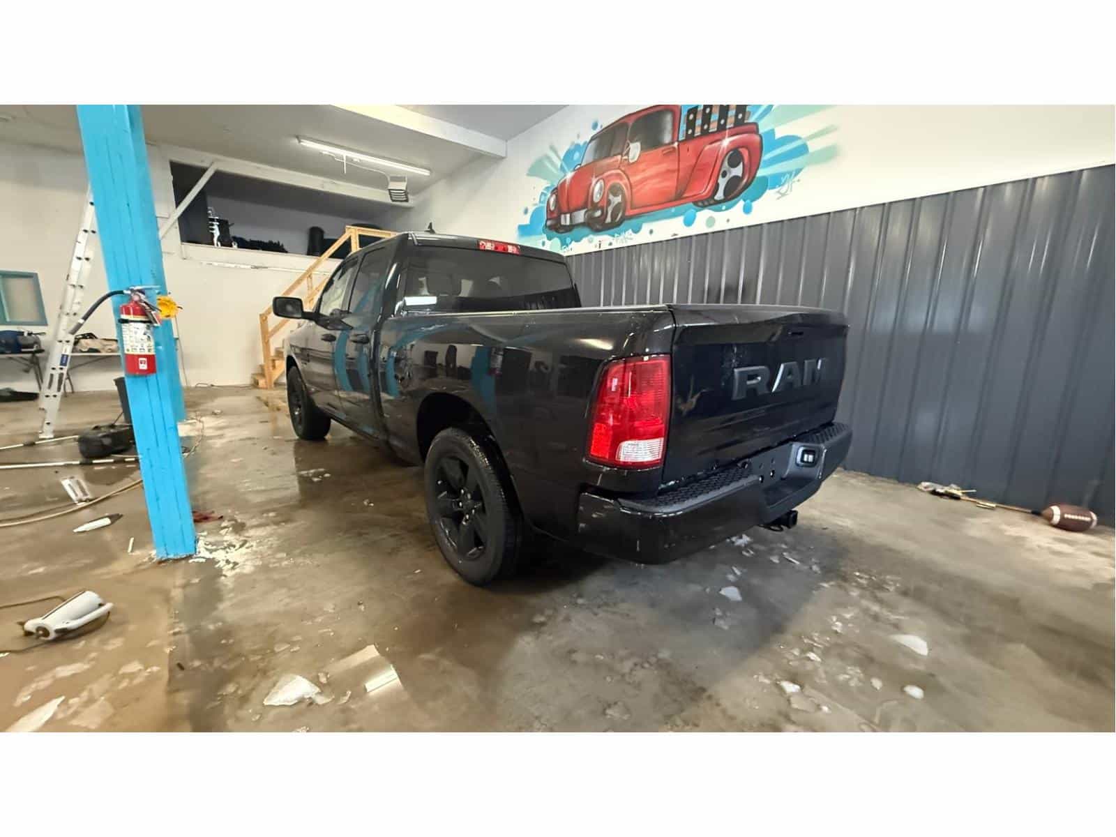 Image 6 RAM 1500 Classic Express 2021