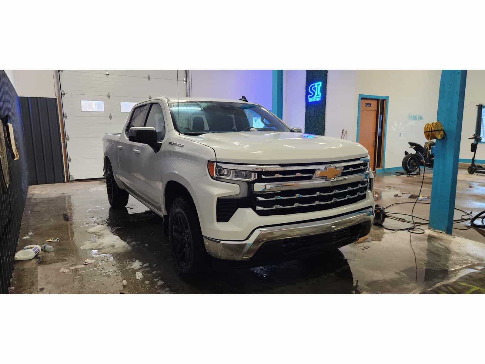Image 3 Chevrolet Silverado 1500 LT 2025