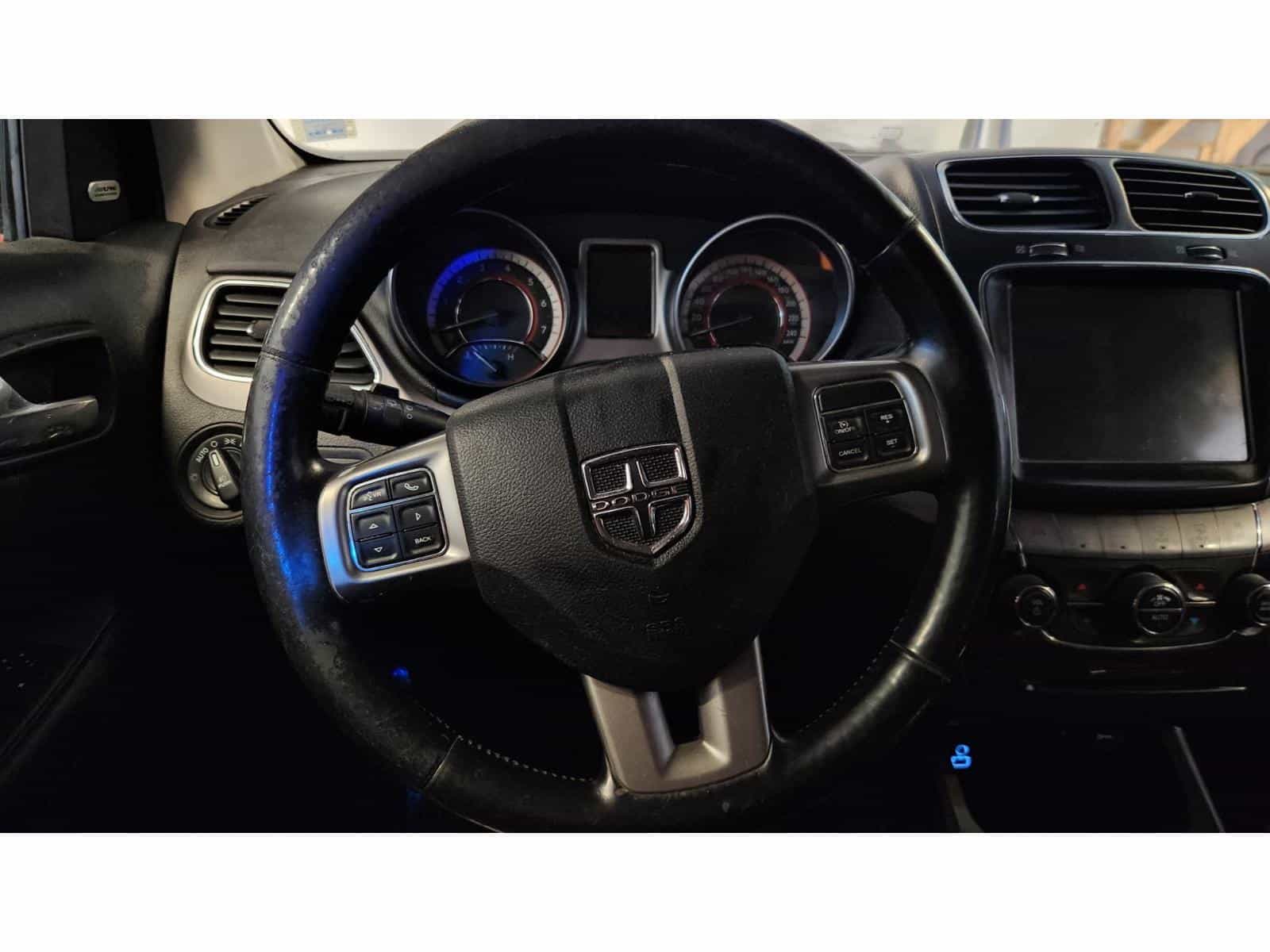 2018 Dodge Journey Crossroad - Image 15