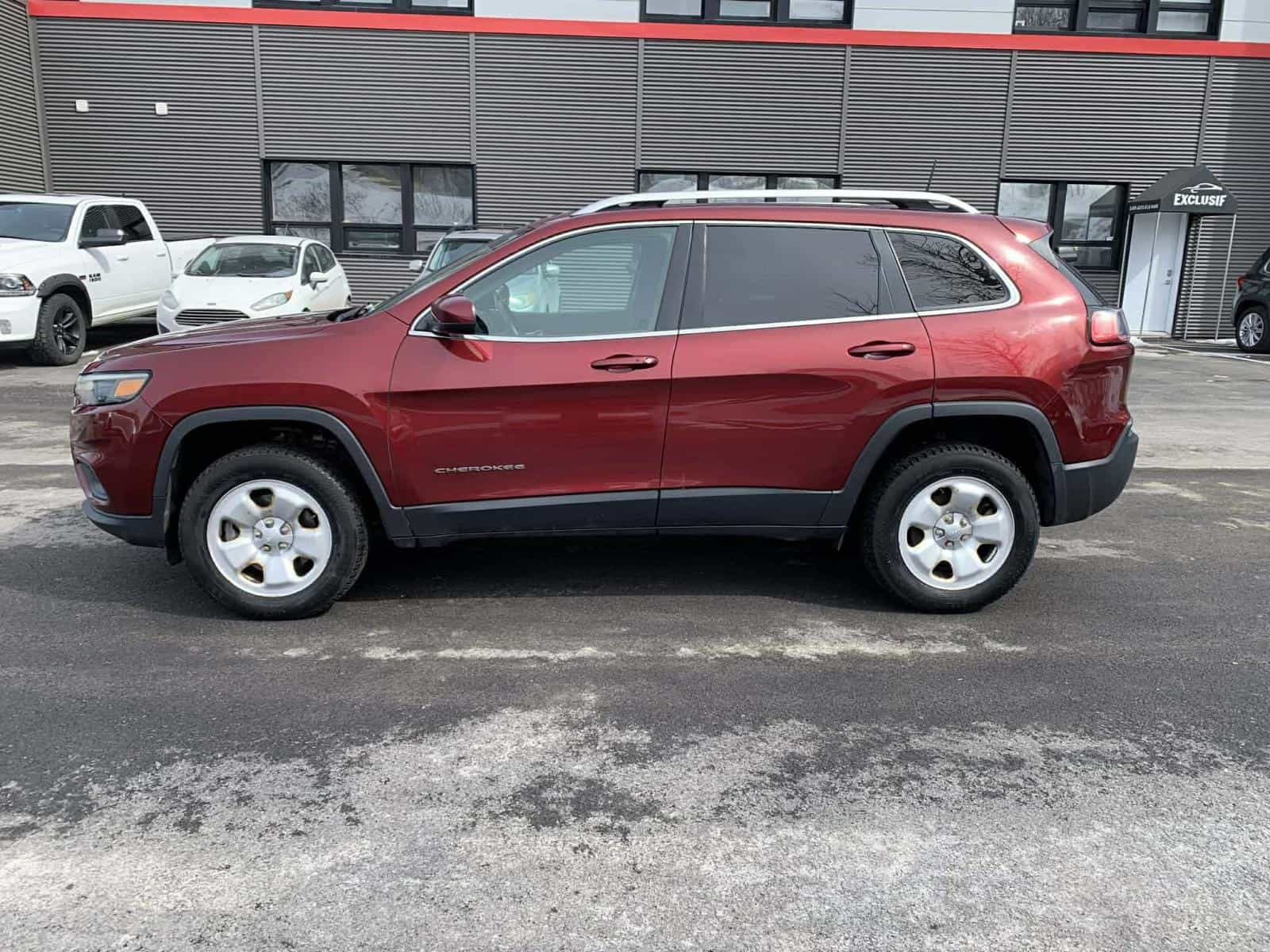 2019 Jeep Compas North - Image 8