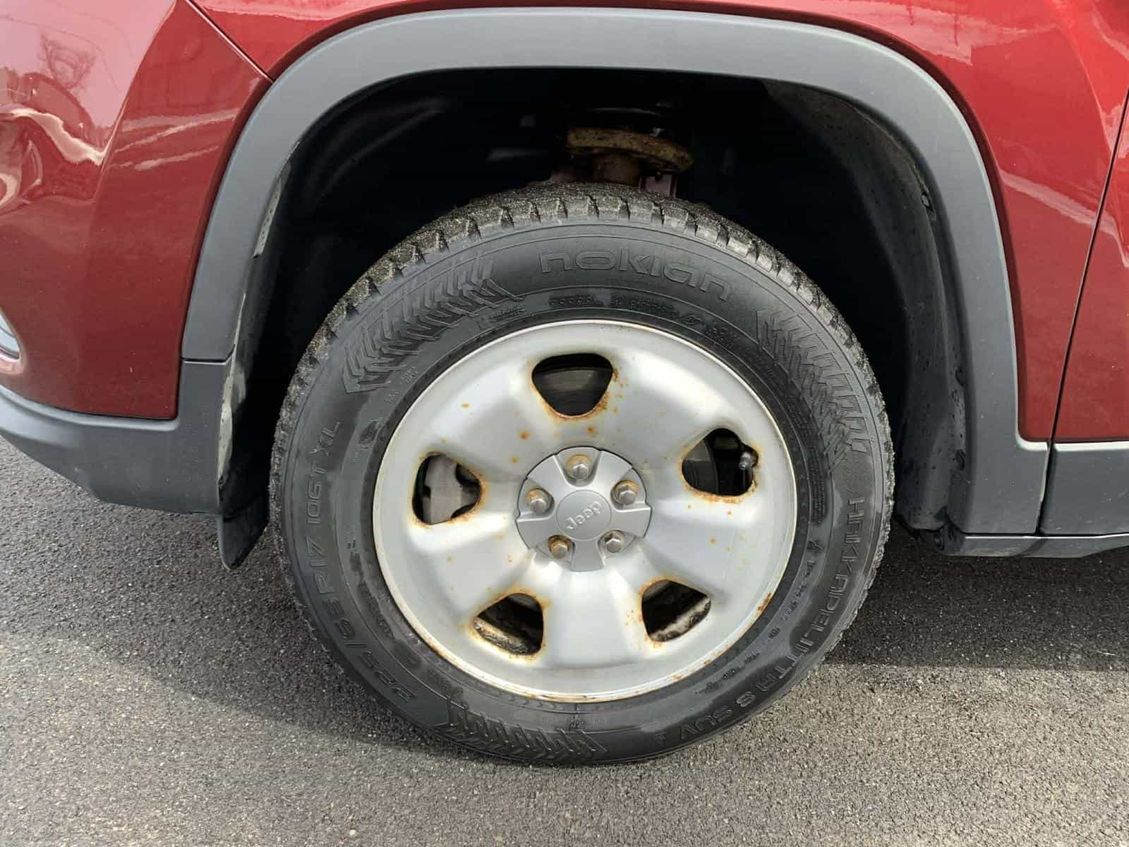 2019 Jeep Compas North - Image 9