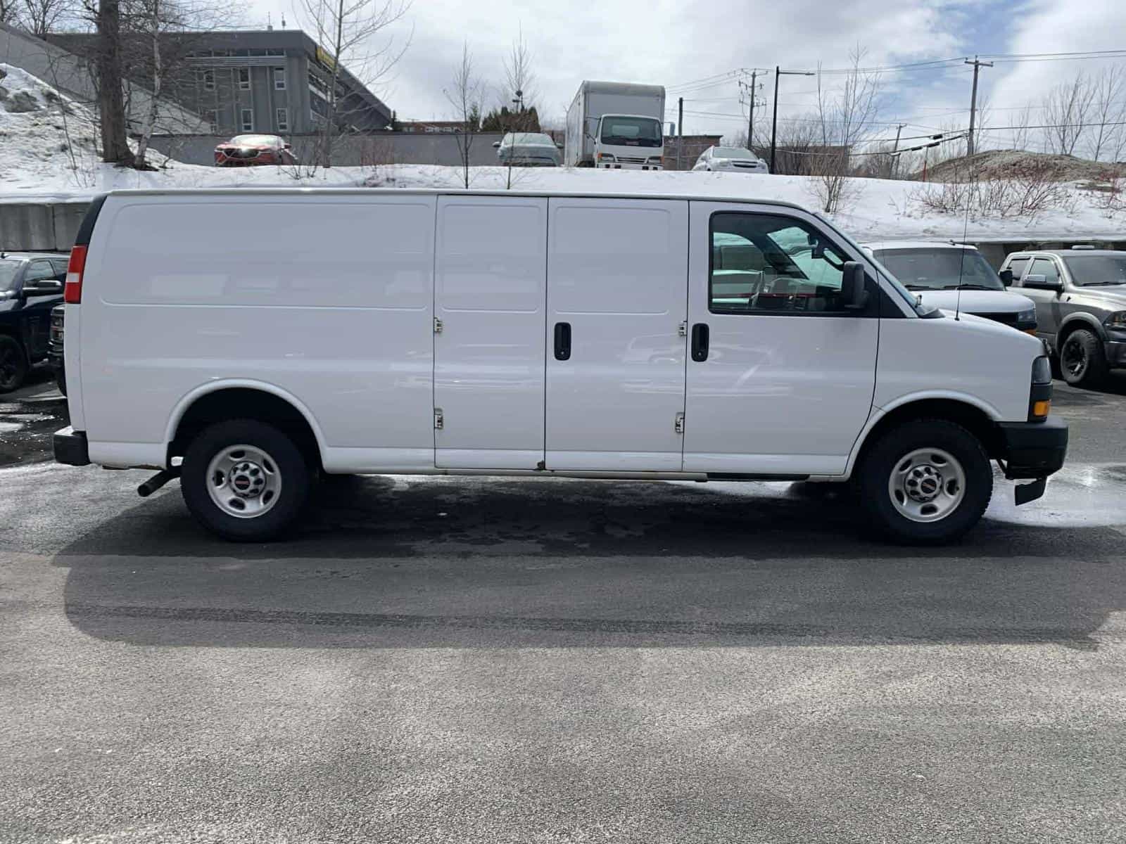 Image 8 GMC Savana G2500 2500 2020
