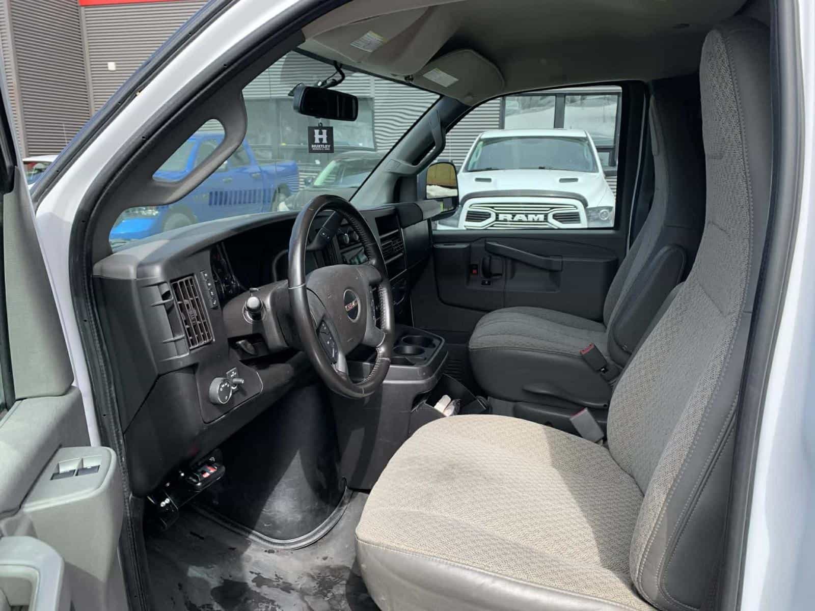 Image 11 GMC Savana G2500 2500 2020