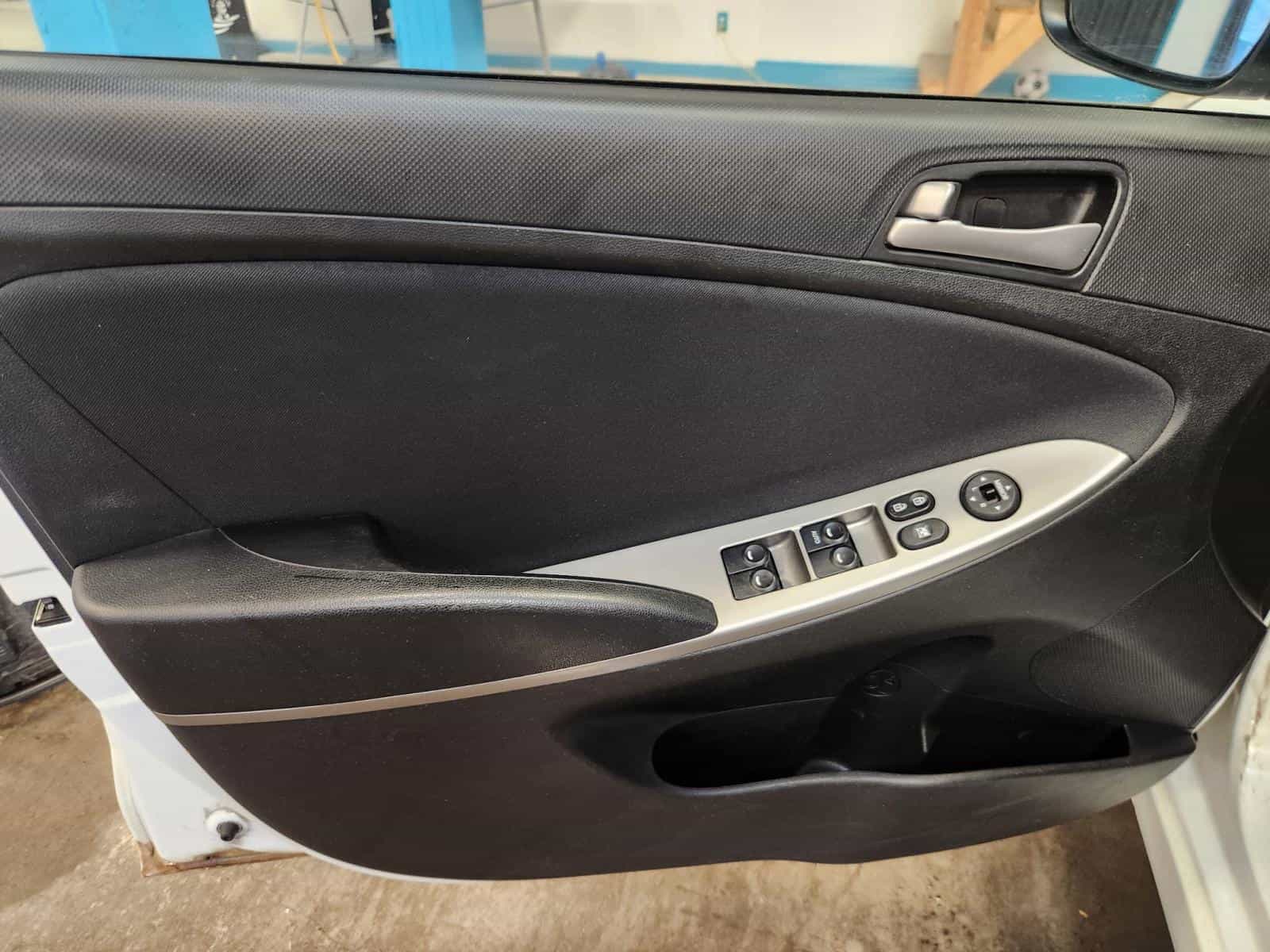 Image 8 Hyundai ACCENT SE GL 2016