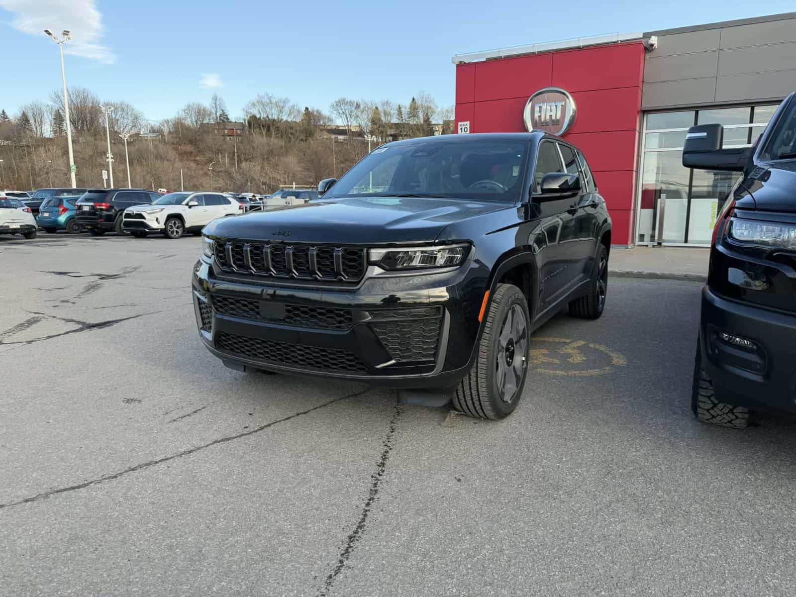 2026 Jeep Grand Cherokee Altitude - Image 1