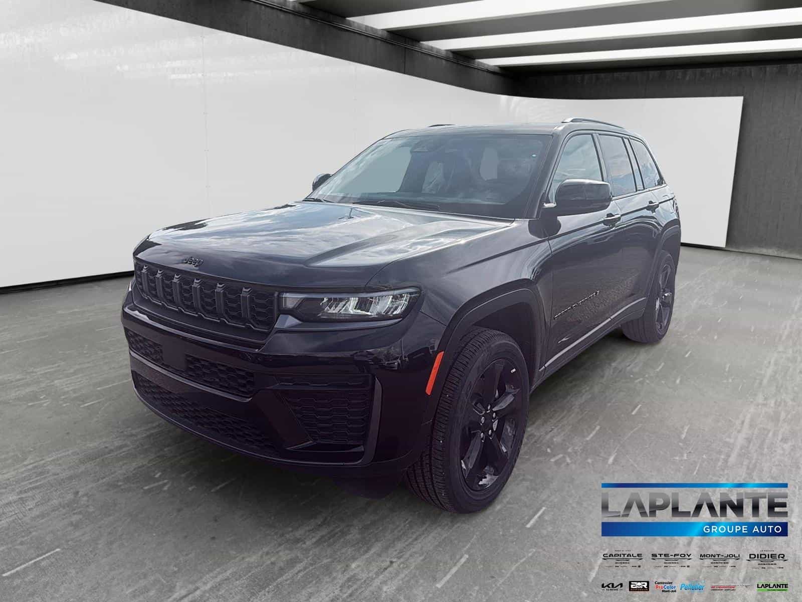 2026 Jeep Grand Cherokee Altitude - Image 1