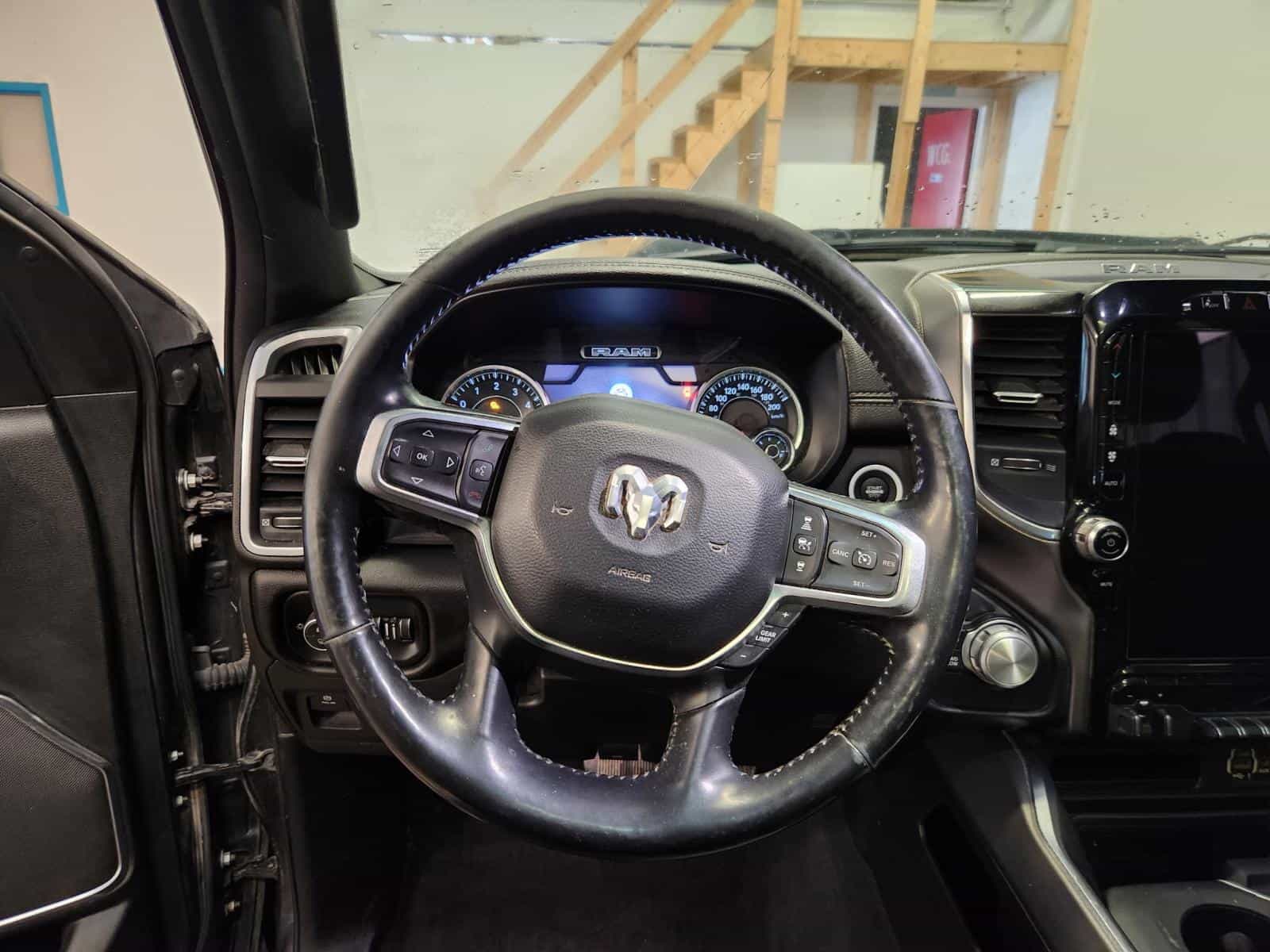 Image 13 RAM 1500 Laramie 2020