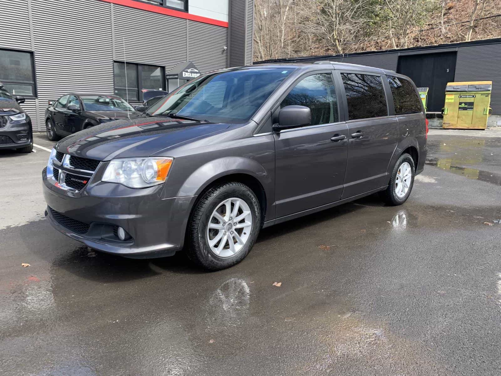 Image 1 Dodge Grand Caravan SXT Premium Plus 2018