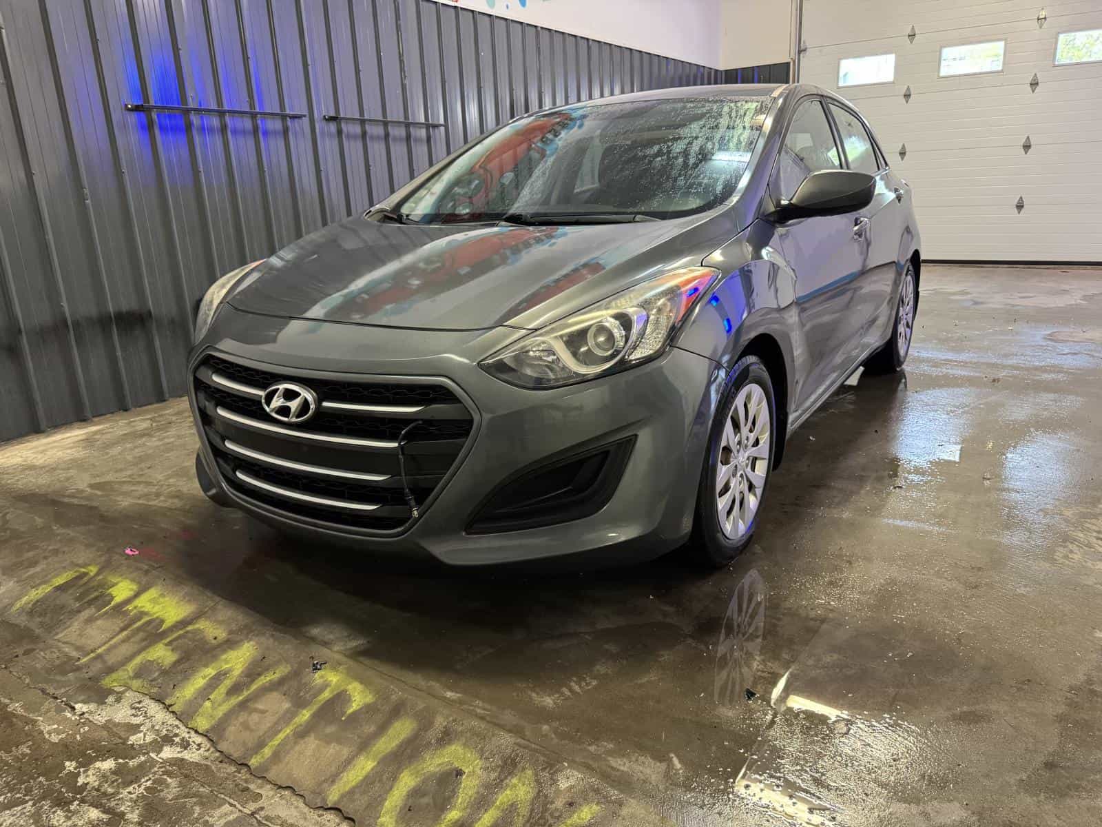 2017 Hyundai Elantra GT GL - Image 1