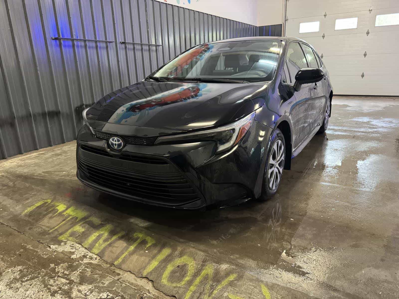Image 1 Toyota Corolla LE Hyb 2024