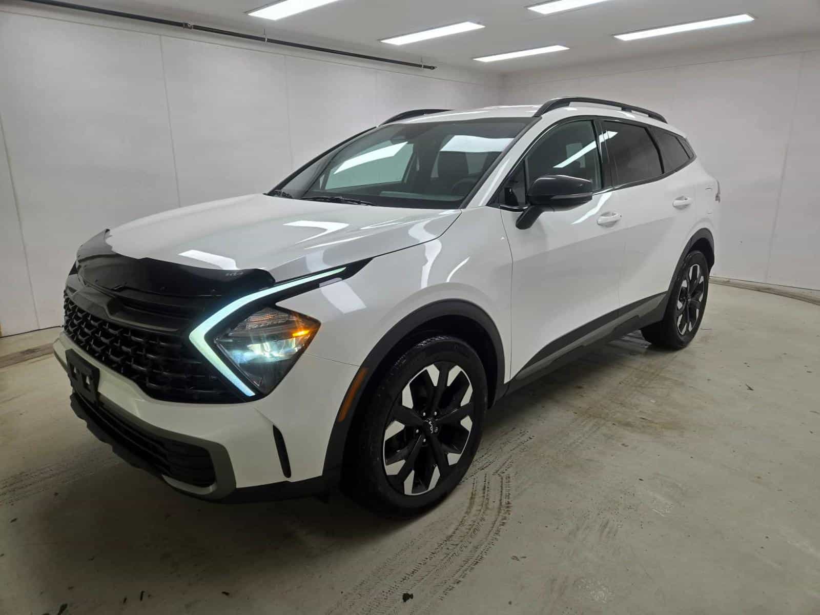 2024 Kia Sportage X-Line - Image 1