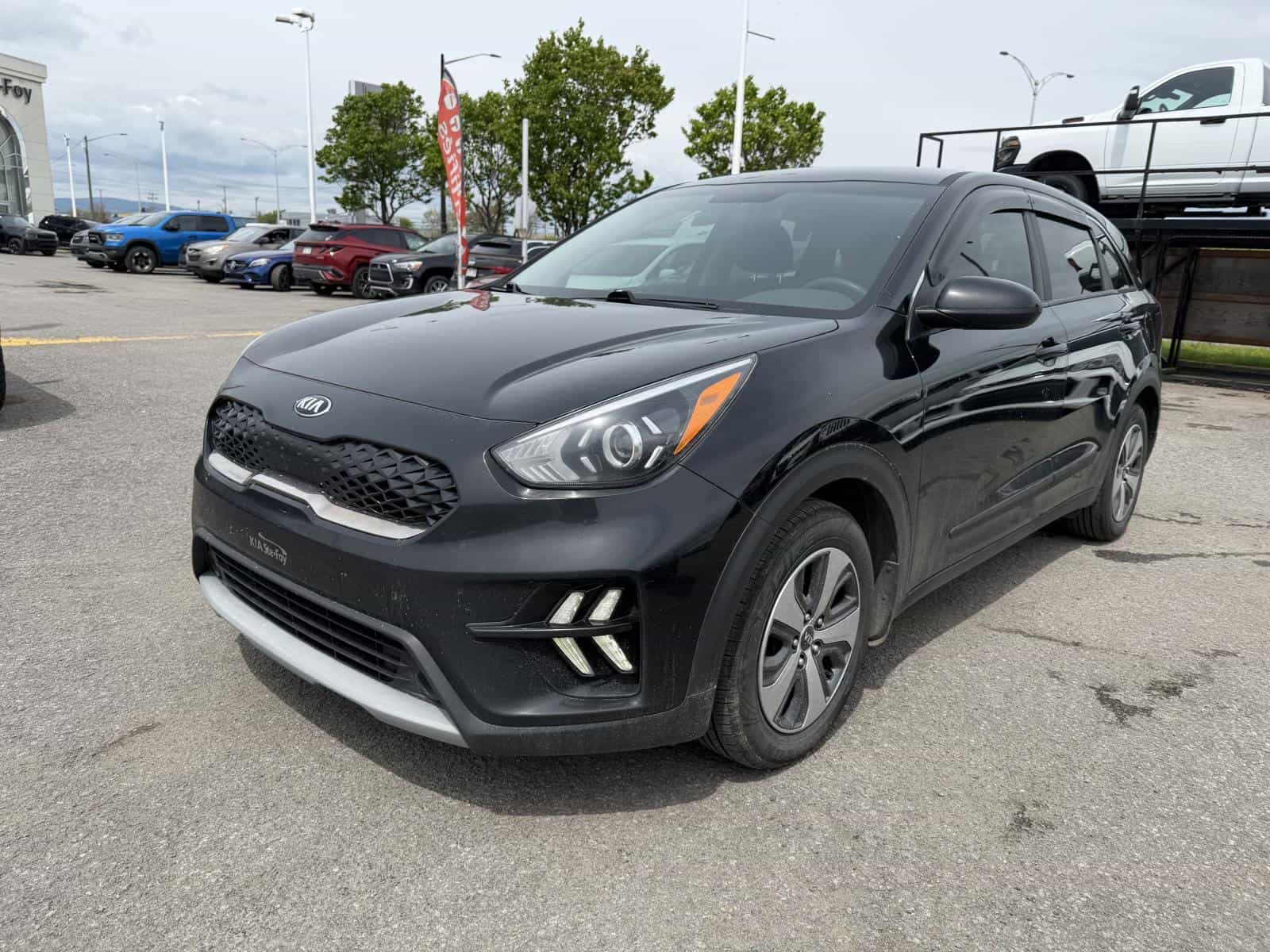 2020 Kia Niro L - Image 1