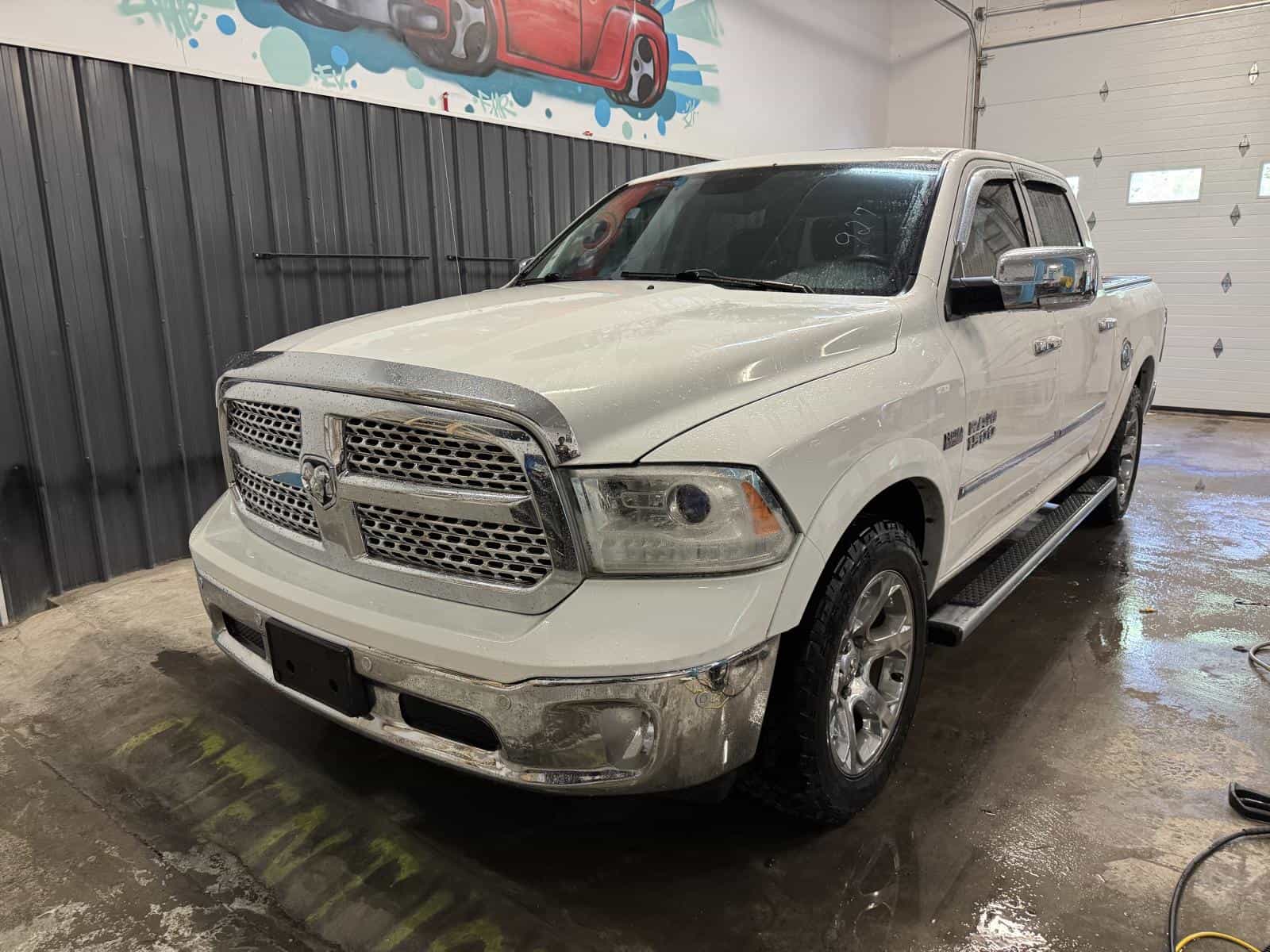 Image 1 RAM 1500 Laramie 2016