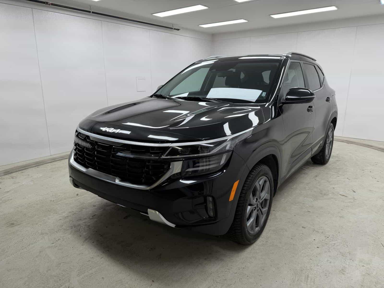 Image 1 Kia Seltos EX Premium 2026