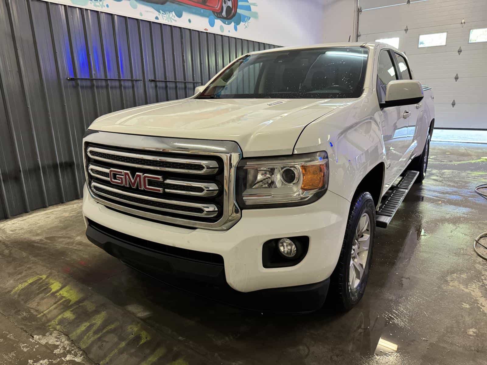 Image 1 GMC Canyon SLE 2017