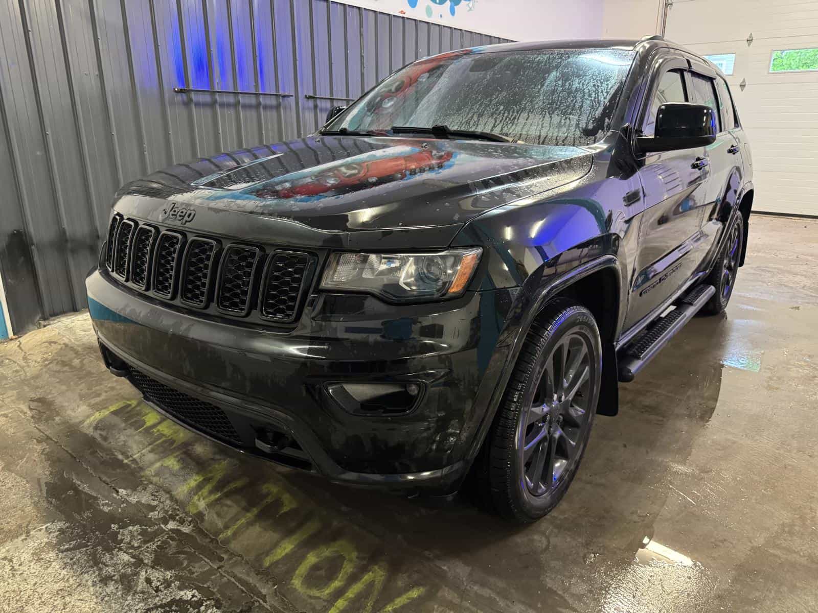 2020 Jeep Grand Cherokee Altitude - Image 1