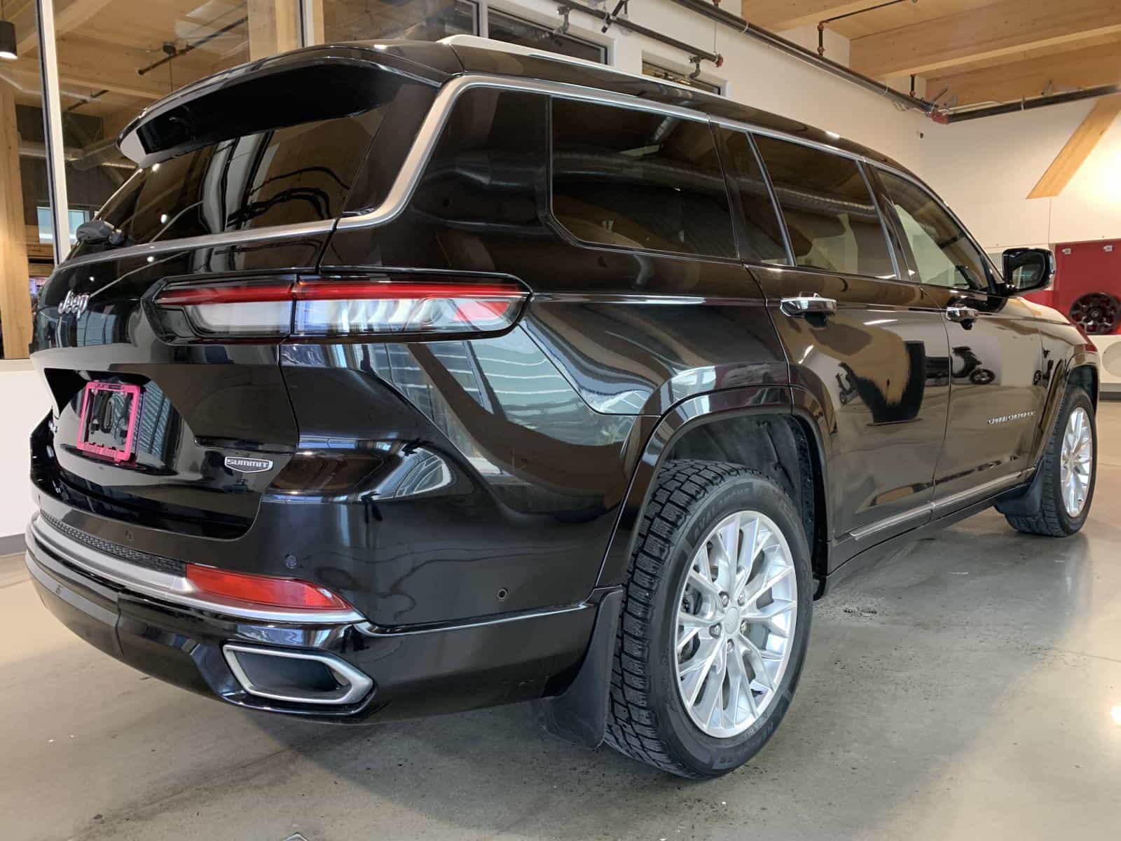 2021 Jeep Grand Cherokee L Summit Summit - Image 4