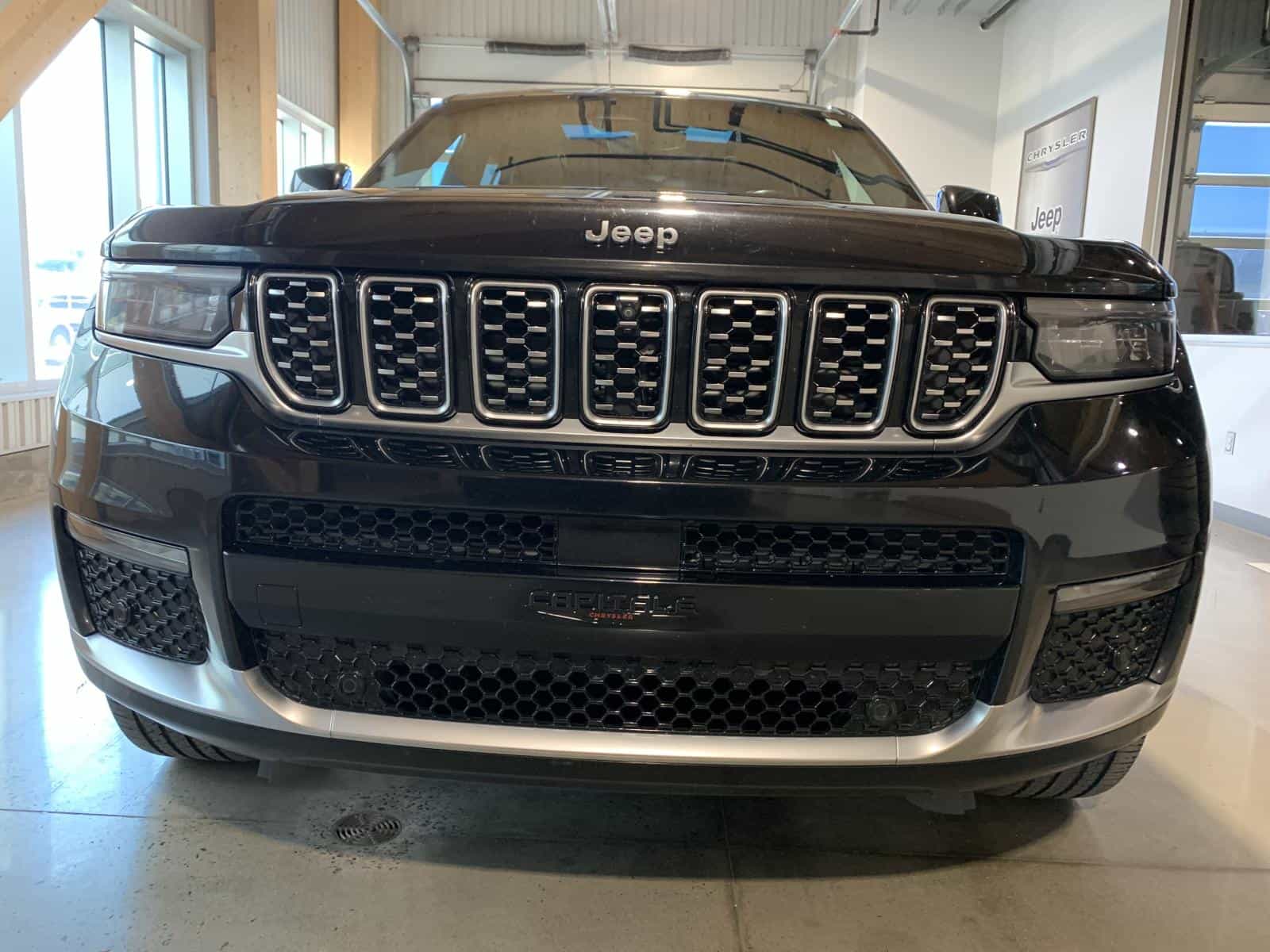2021 Jeep Grand Cherokee L Summit - Image 18