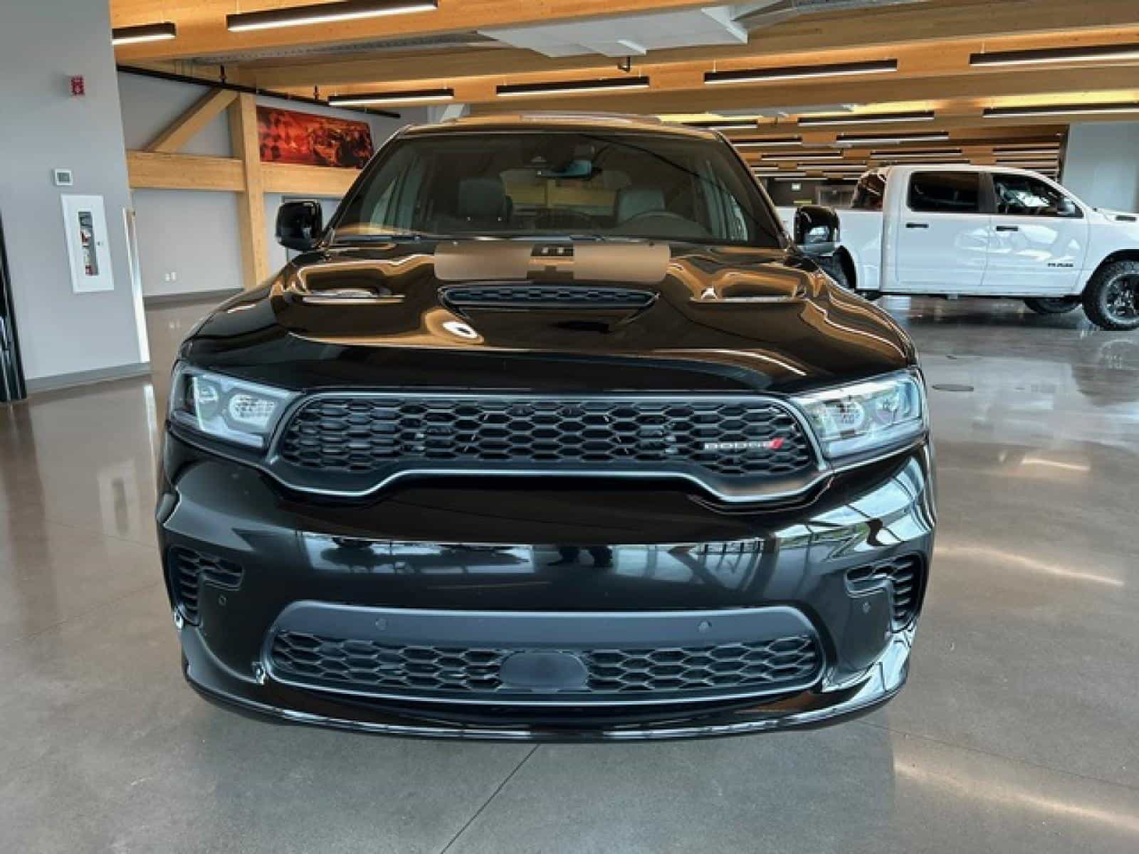 2025 Dodge Durango R/T (22J) - Image 2