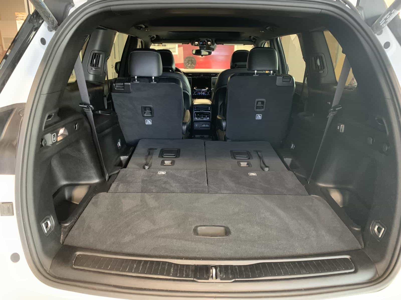 2024 Jeep Grand Cherokee L Laredo - Image 10