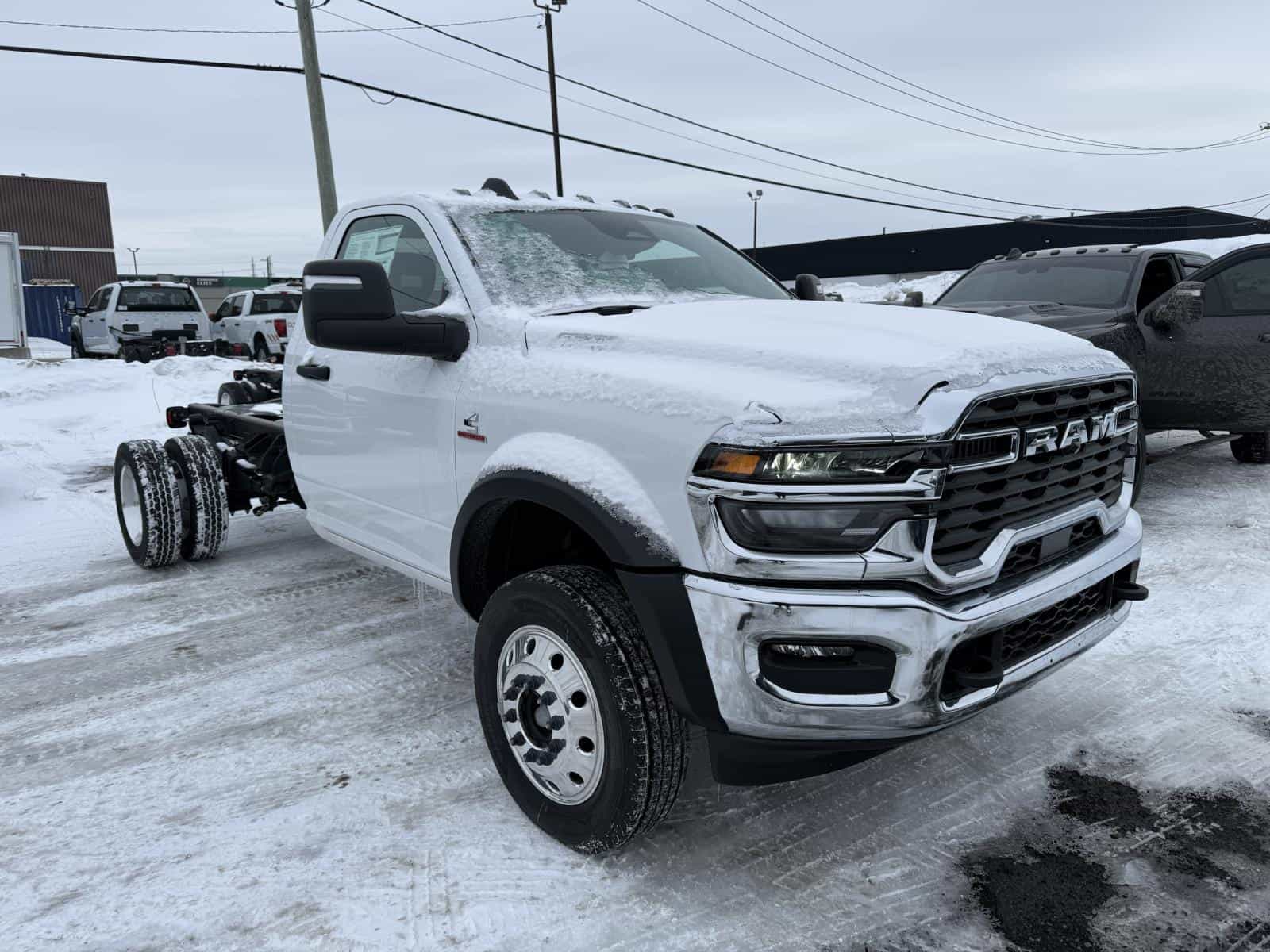 Image 3 RAM Chassis Cab 5500 Tradesman 2025