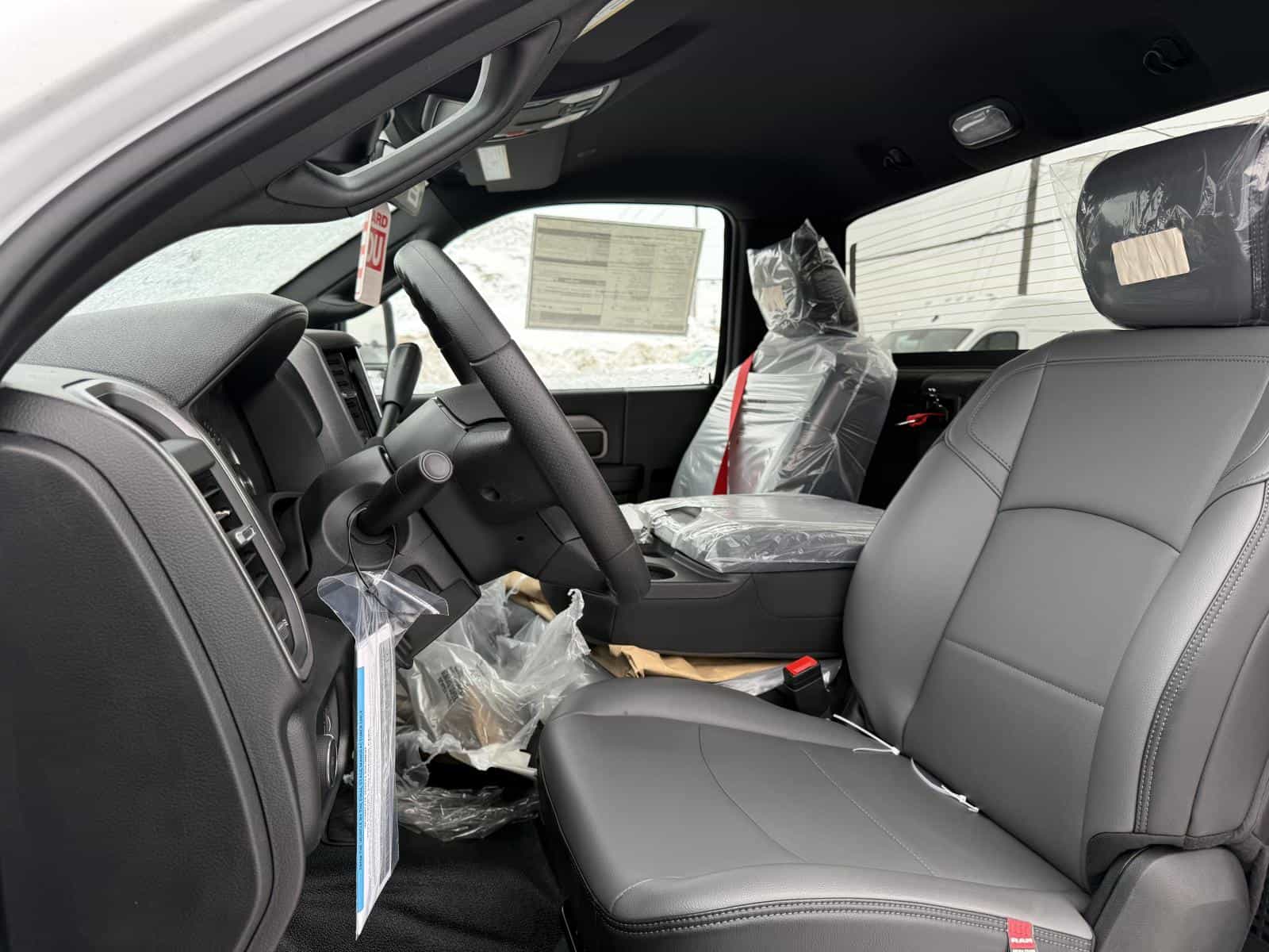 2025 RAM Chassis Cab 5500 Tradesman - Image 7