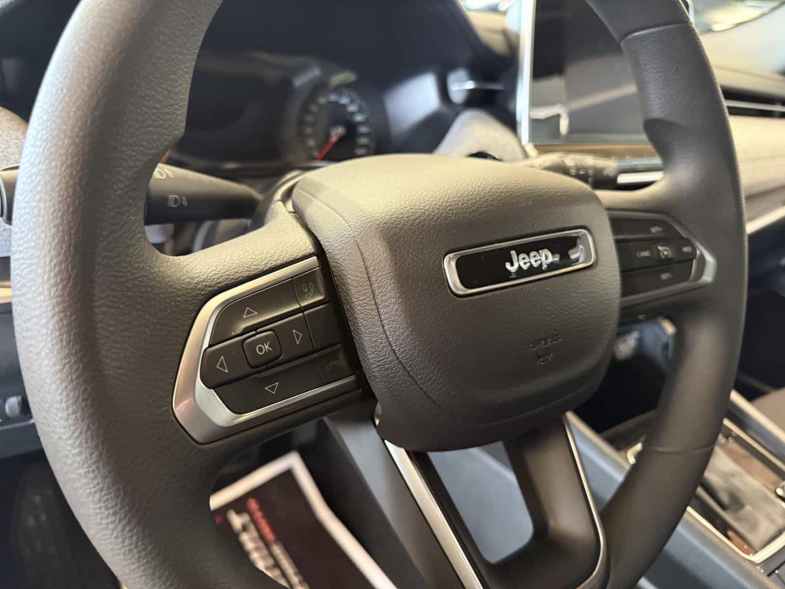 Image 8 Jeep Compass Sport 2025