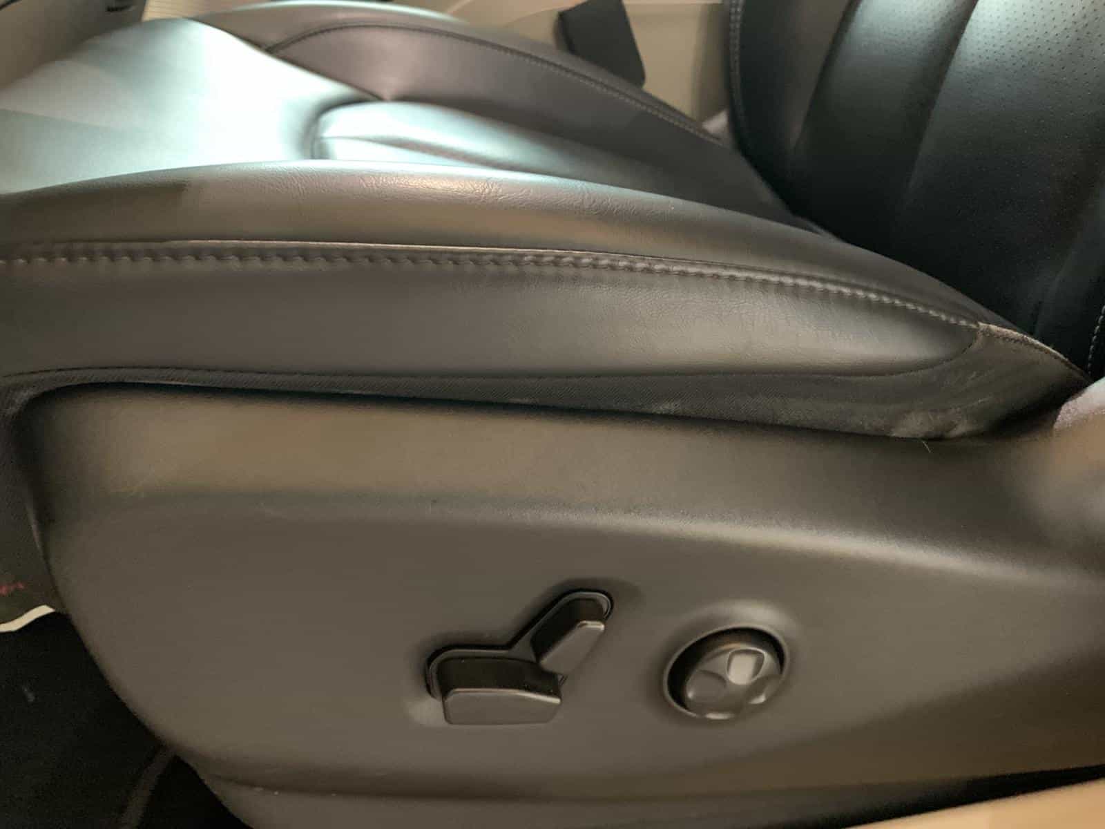 2023 Chrysler Pacifica Hybrid Touring L - Image 11