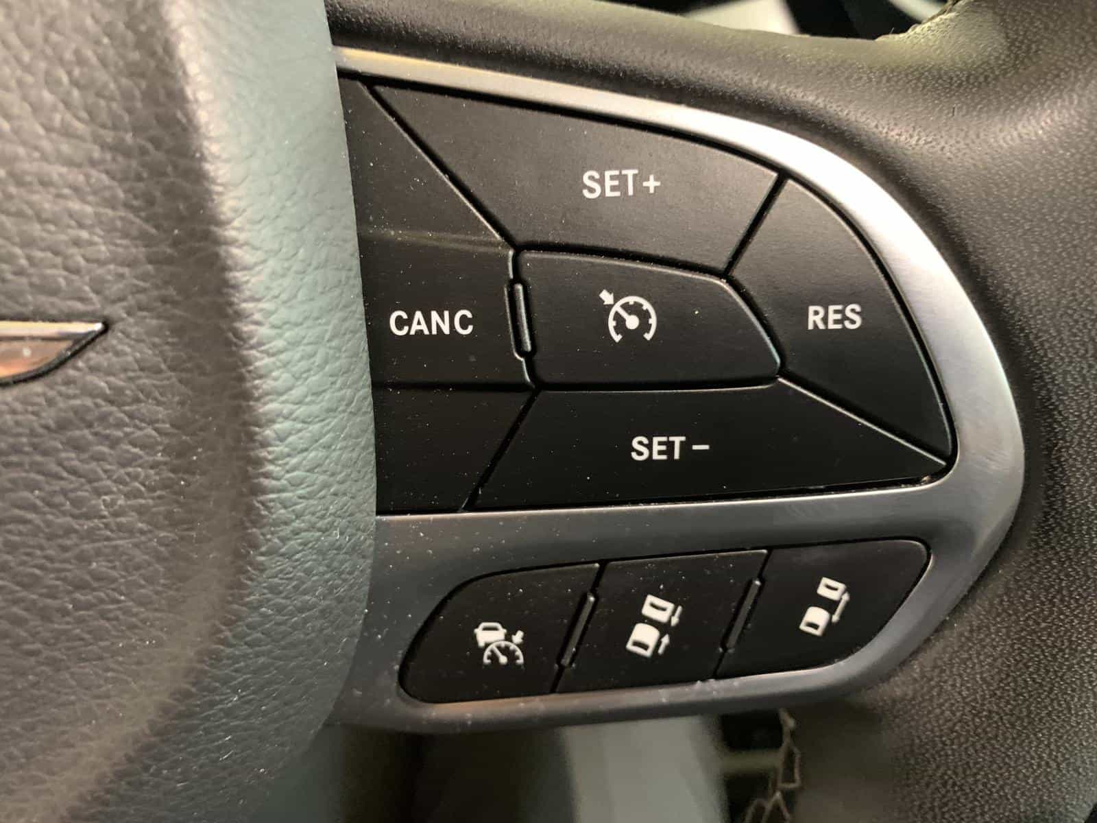 2023 Chrysler Pacifica Hybrid Touring L - Image 17