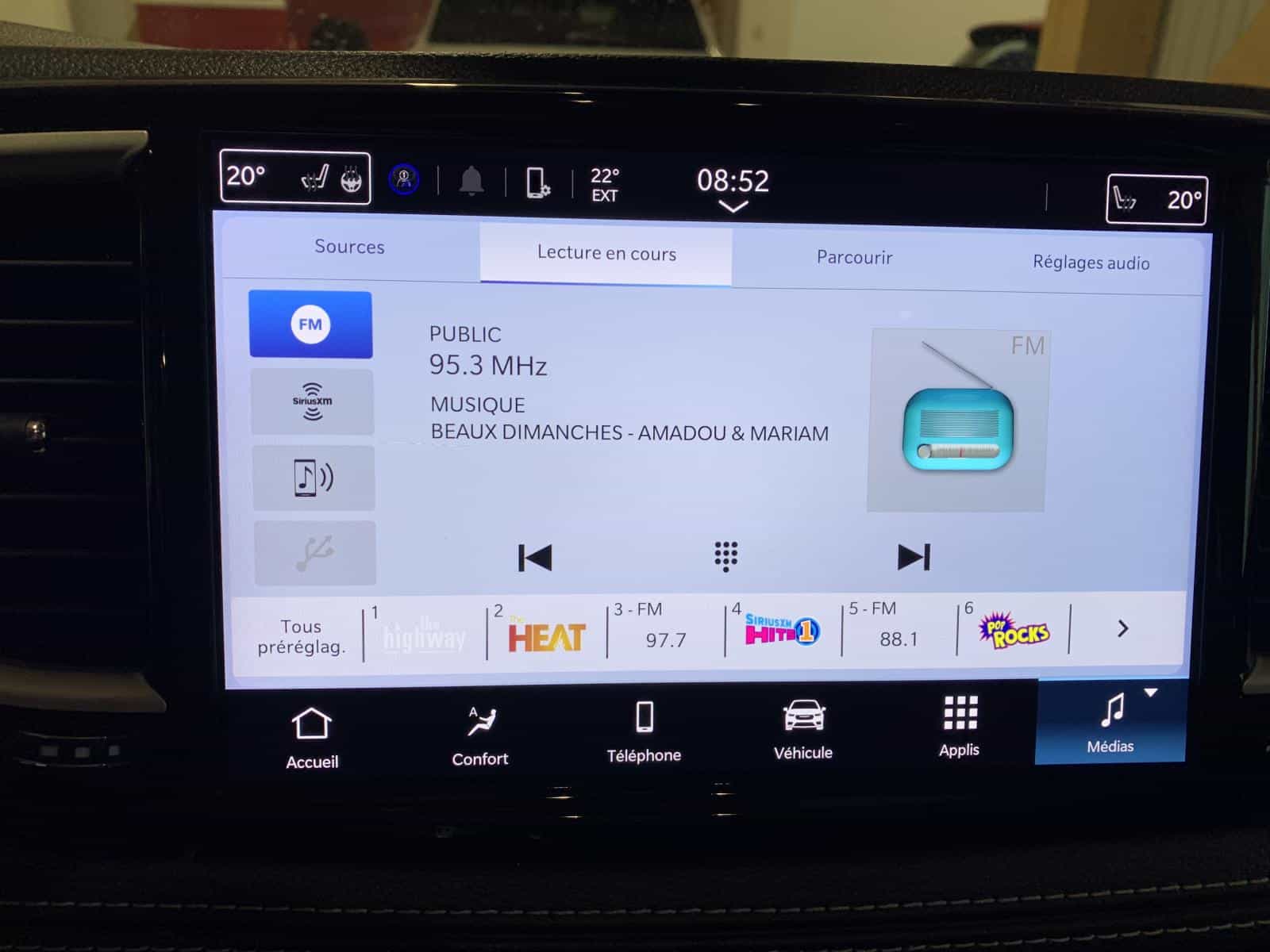 2024 Chrysler Pacifica Touring L Touring L - Image 18