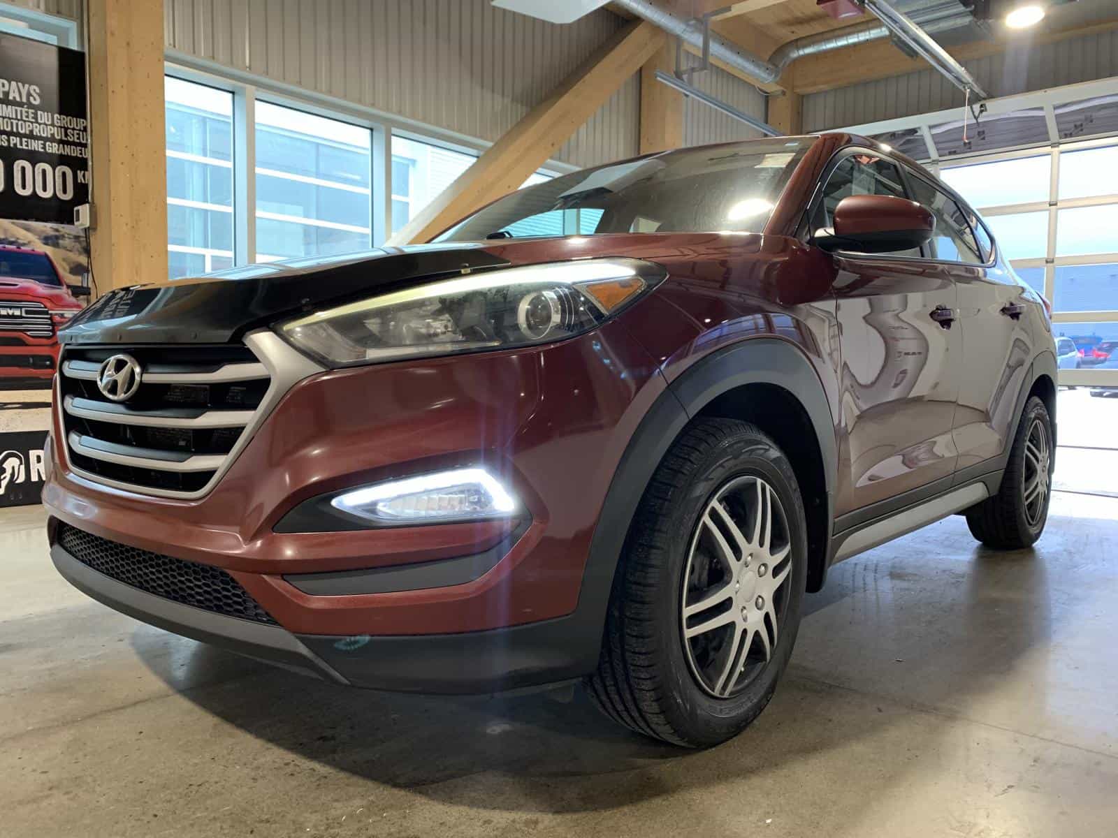 2018 Hyundai Tucson SE 2.0L - Image 1