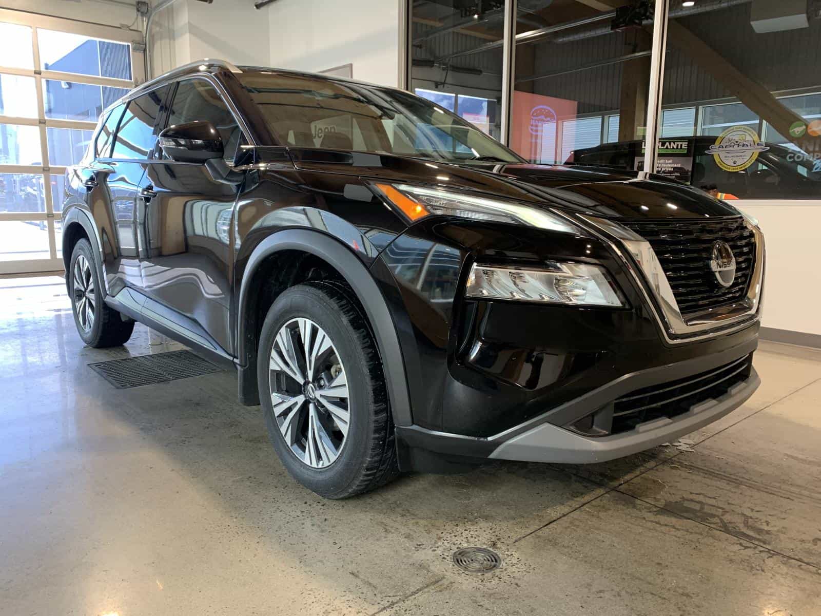 2021 Nissan ROGUE SV SV - Image 6