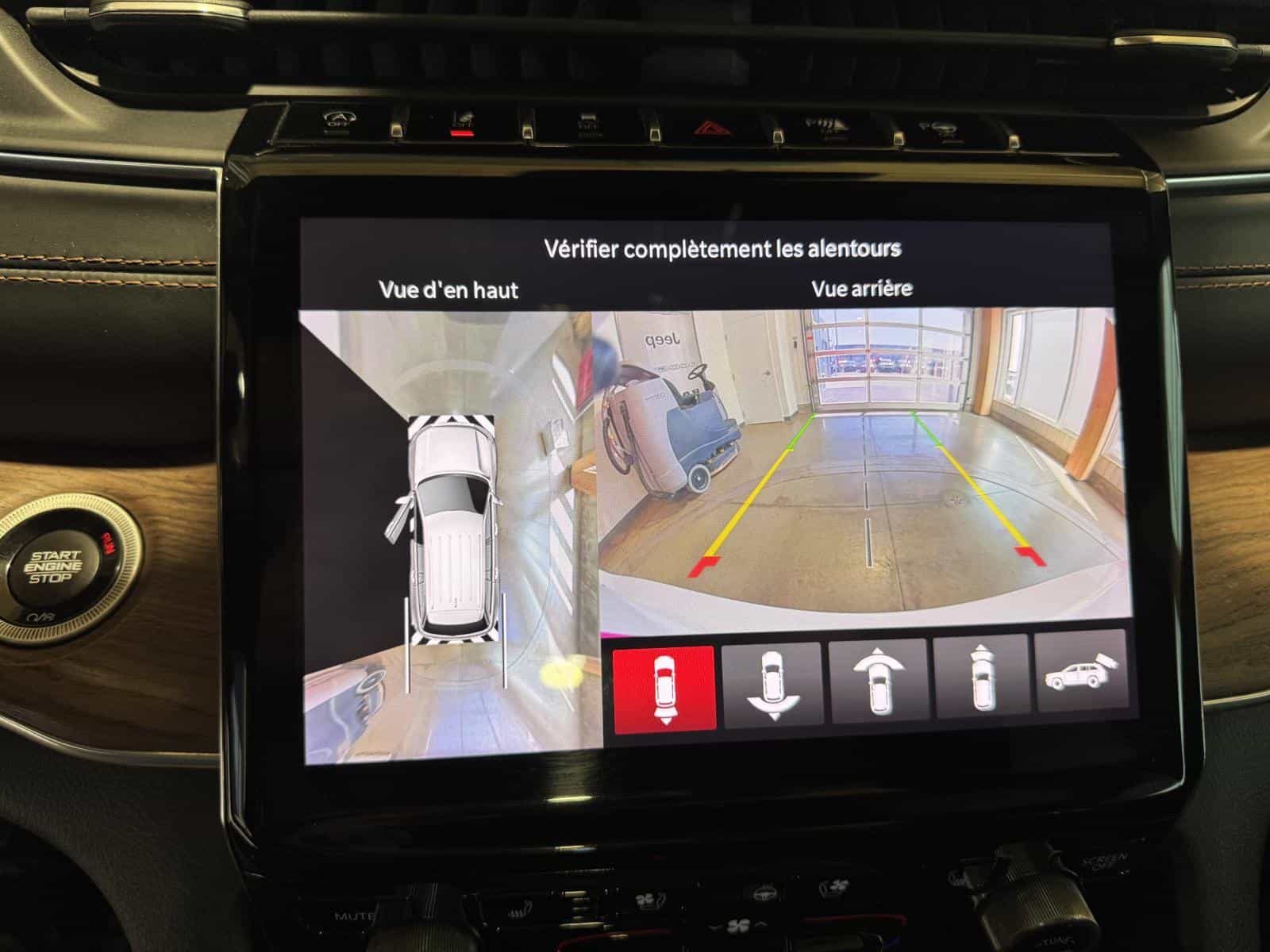 2022 Jeep Grand Cherokee L Summit - Image 15