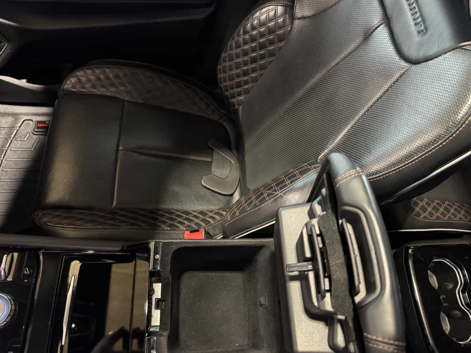 2022 Jeep Grand Cherokee L Summit - Image 32