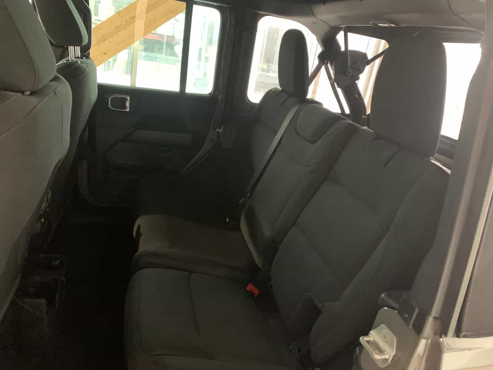 2021 Jeep WRANGLER UNLIMITED SAHARA Unlimited Sahara - Image 12