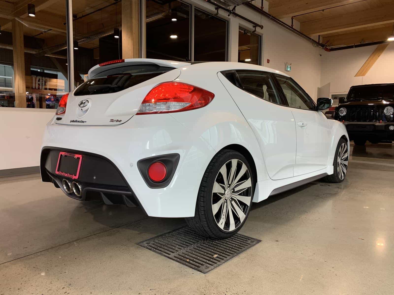 2015 Hyundai Veloster Turbo Turbo - Image 3