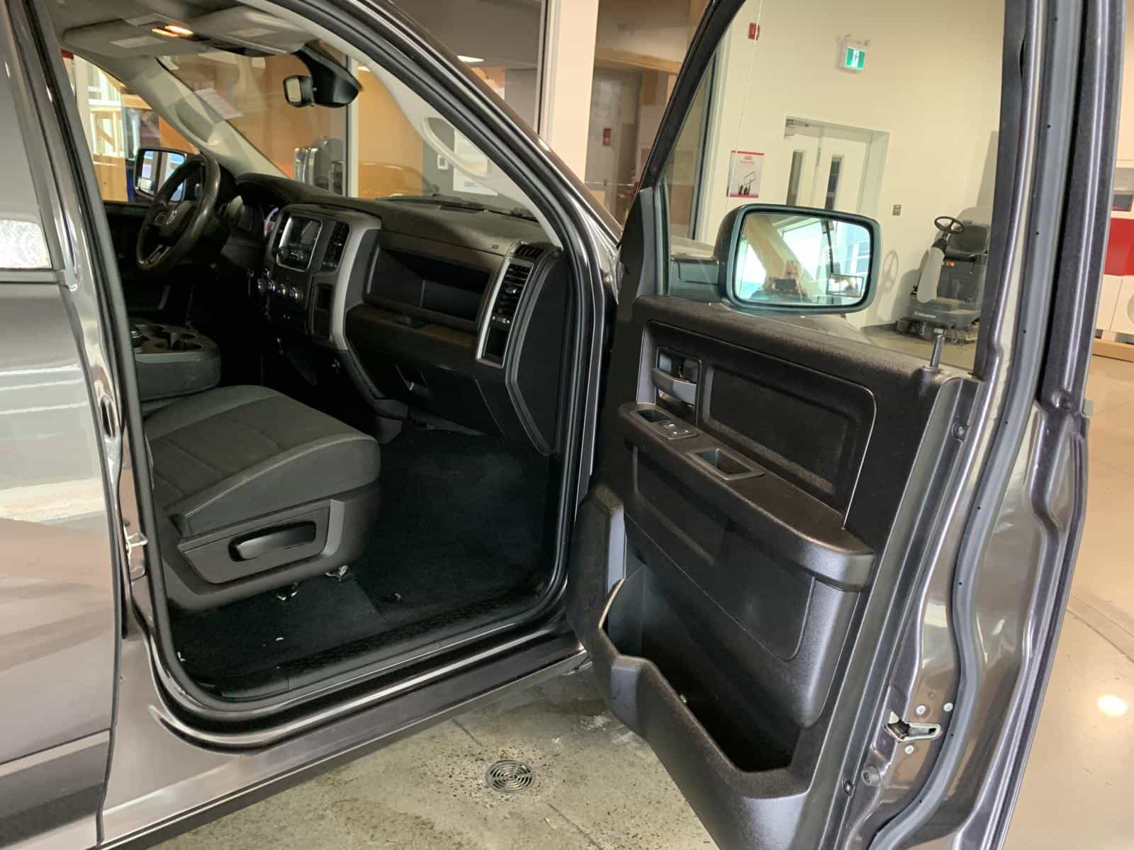 2022 RAM 1500 Classic Tradesman - Image 8