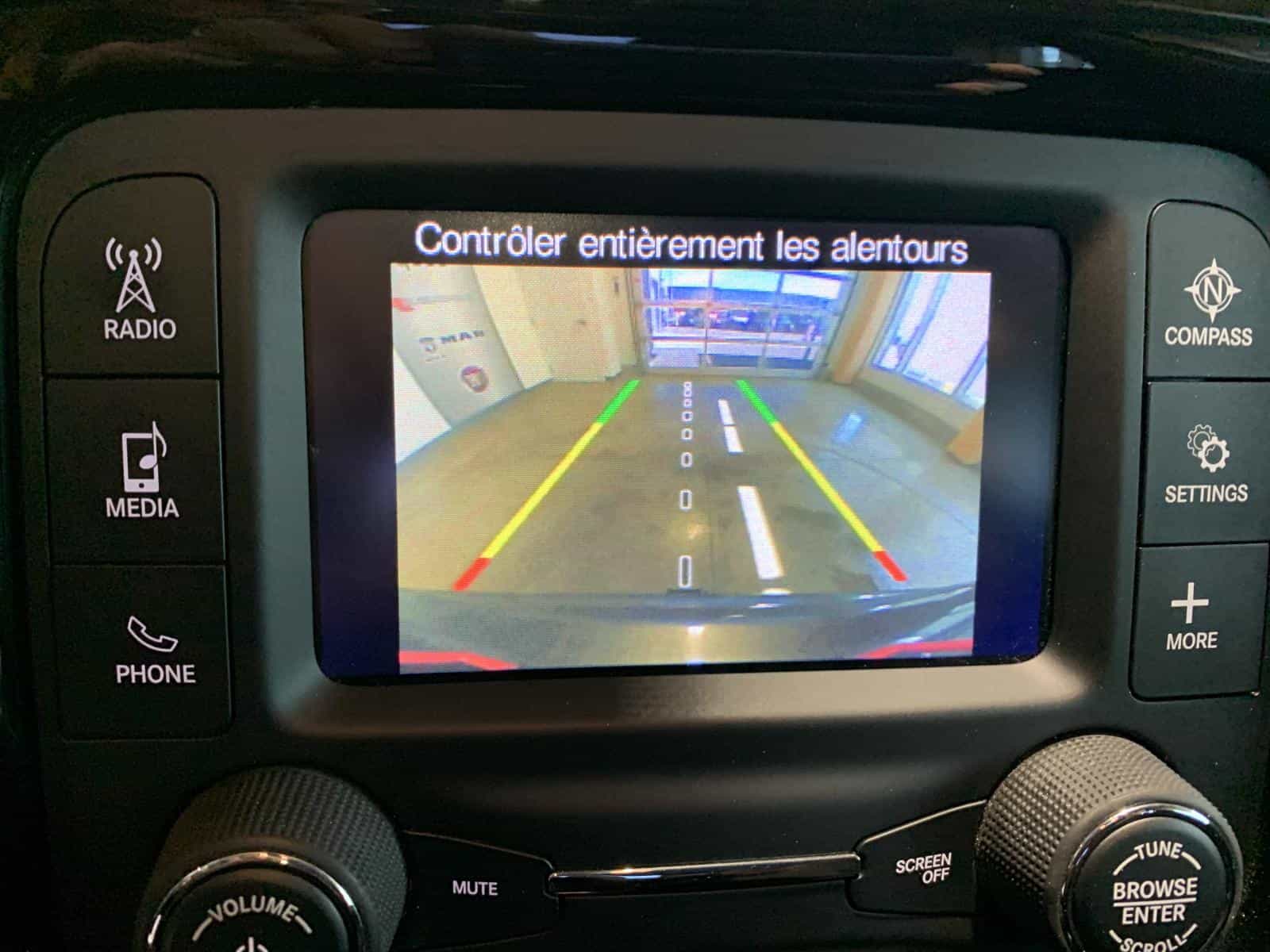 2018 Jeep Compass Latitude North - Image 14