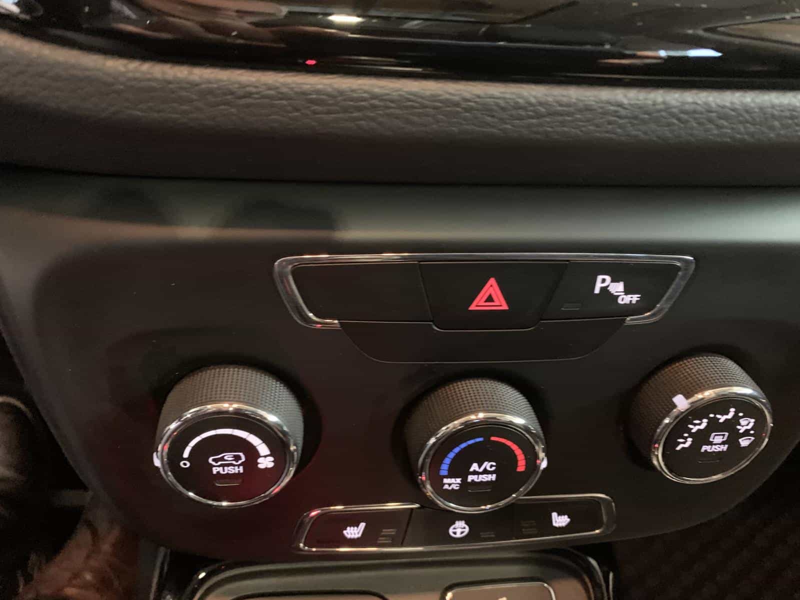 2018 Jeep Compass Latitude North - Image 15