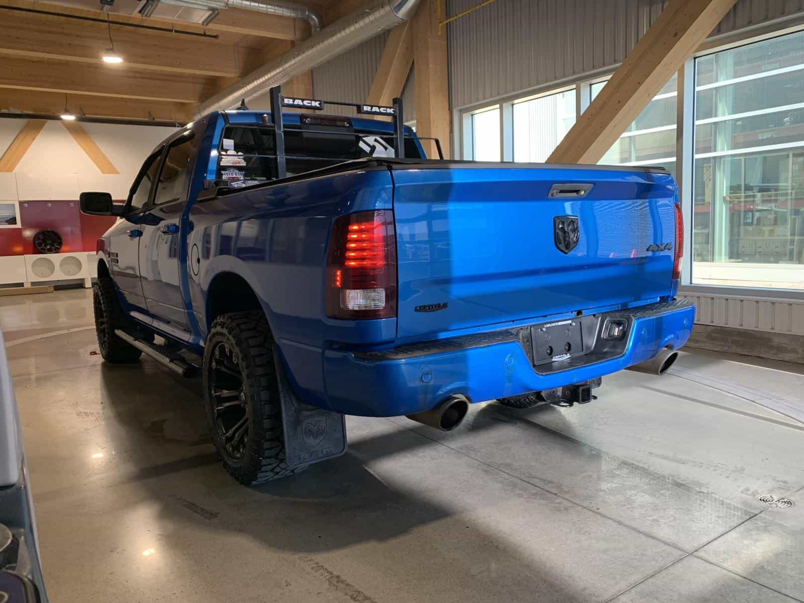 2018 RAM 1500 Sport - Image 2