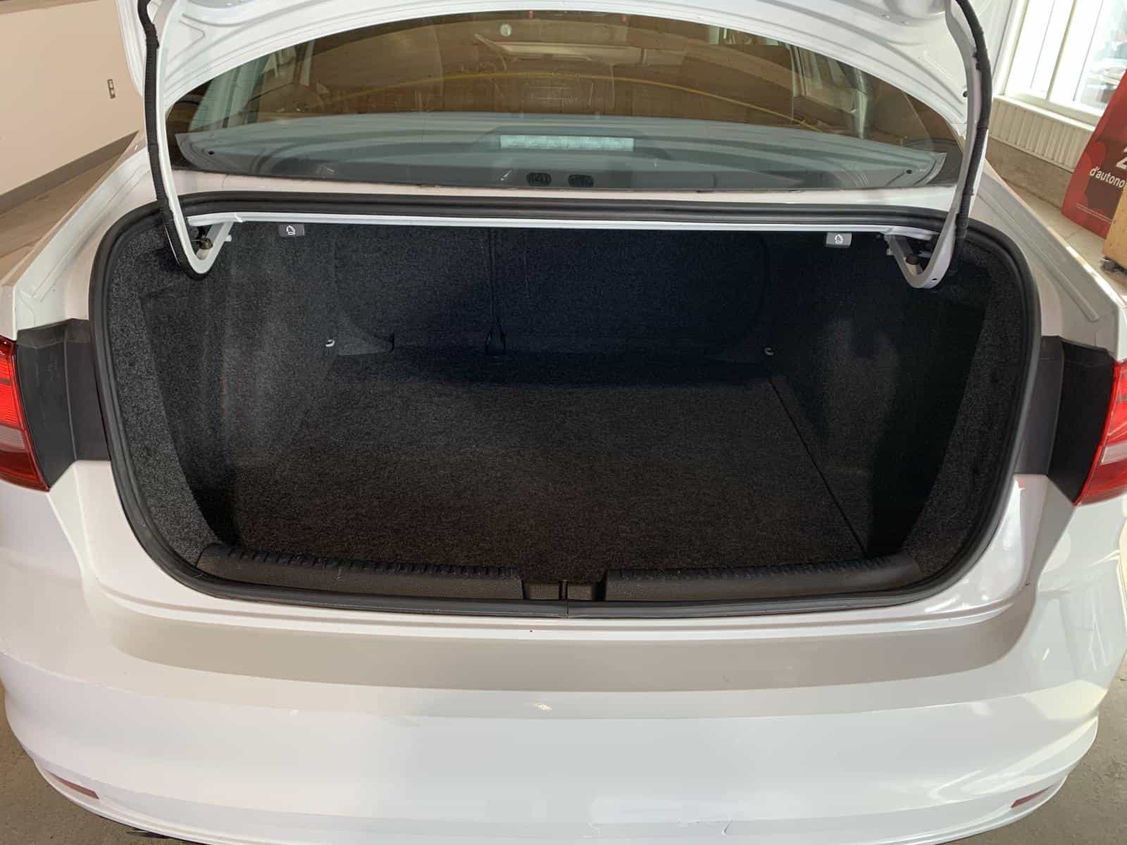 2015 Volkswagen Jetta Base/S Sedan - Image 9