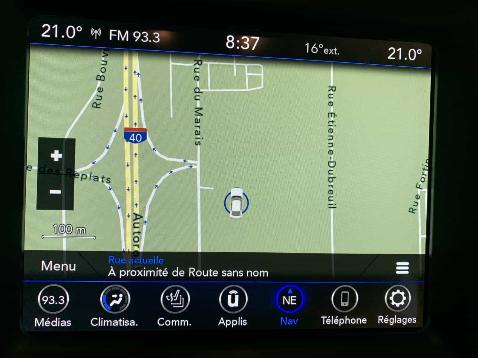 2023 Chrysler 300 Touring L - Image 29