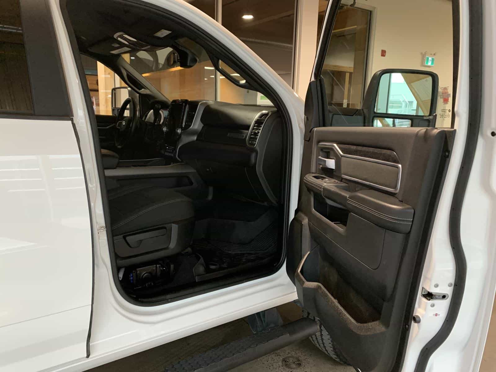 2024 RAM 2500 Big Horn - Image 11