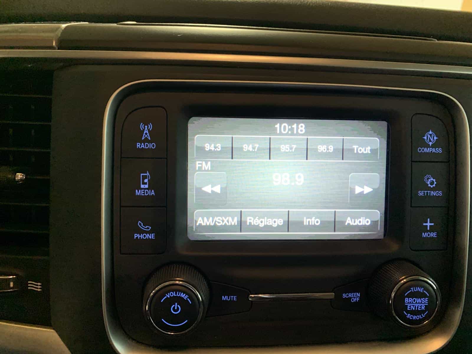 2023 RAM 1500 Classic SLT - Image 18