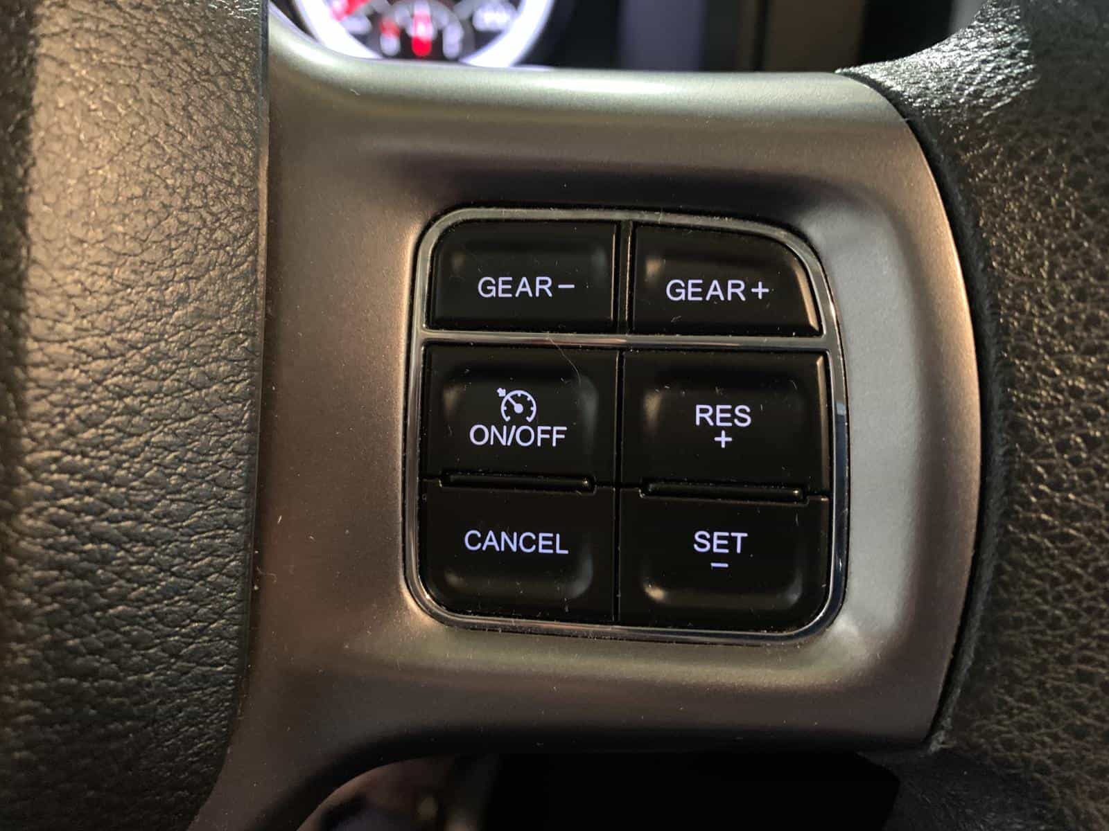 2023 RAM 1500 CLASSIC SLT SLT - Image 19