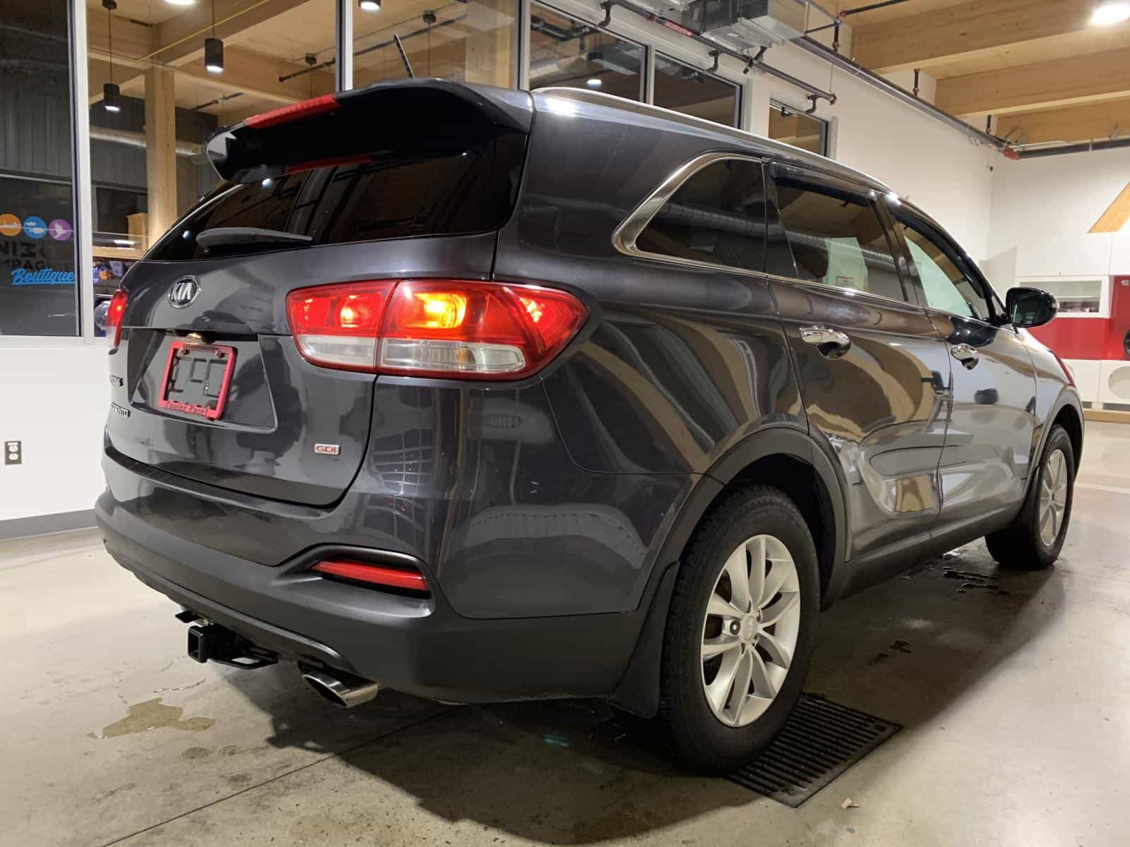 2018 Kia Sorento LX - Image 4