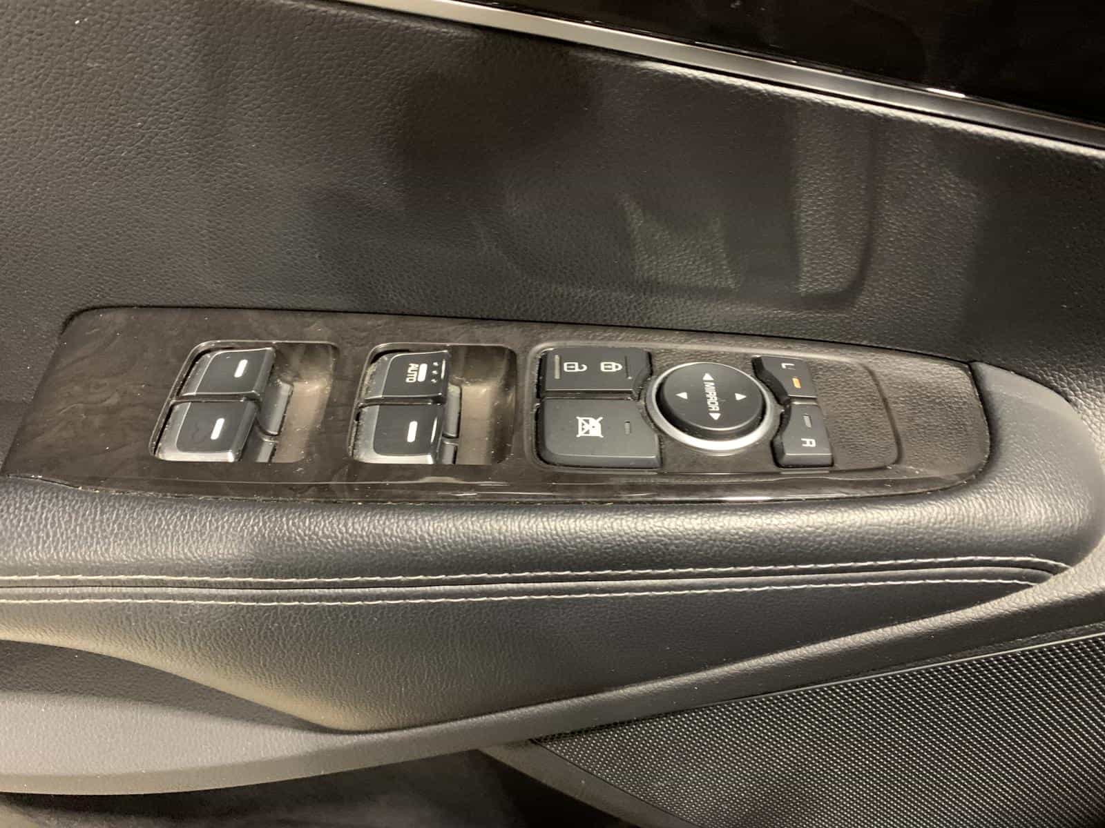 2018 Kia Sorento LX - Image 23